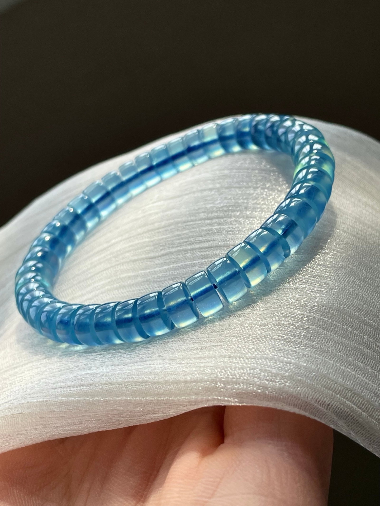An Exquisite Aquamarine Bracelets: An Exquisite Aquamarine Bracelets,Size:7.5mmx4mm,Weight:18.3g 海蓝宝手串