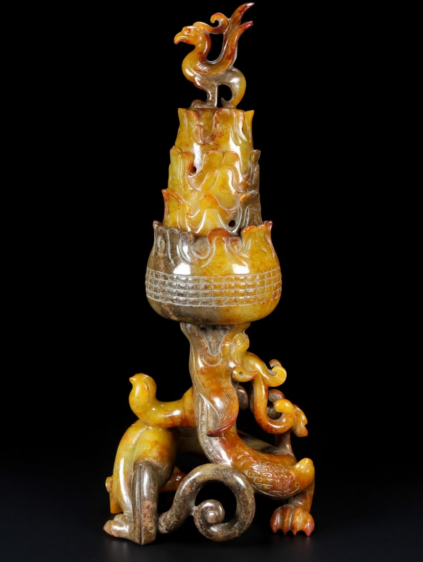 An Exquisite White Jade Dragon and Phoenix Censer: An Exquisite White Jade Dragon and Phoenix Censer,Qing Dynasty,China,Size:5.9inx5.9inx11.8in,Weight:1448g 白玉龙凤香炉,中国清代