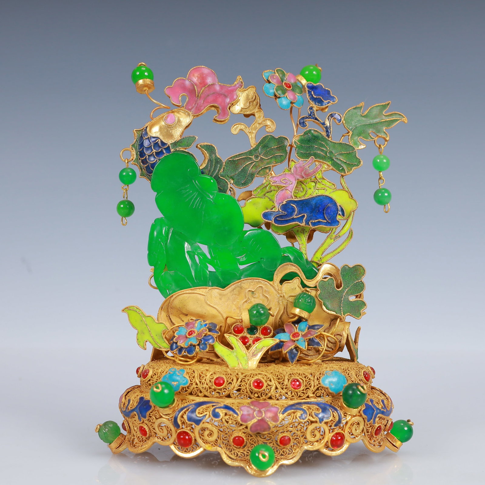 An Exquisite Filigree and Gilding Inlaid Jadeite Lotus Ornament,Inlaid Gems: An Exquisite Filigree and Gilding Inlaid Jadeite Lotus Ornament,Inlaid Gems,Qing Dynasty, China,Qianlong Four-Character Mark,Size:5.1inx3.9inx7.1in,Weight:292g 花丝鎏金嵌