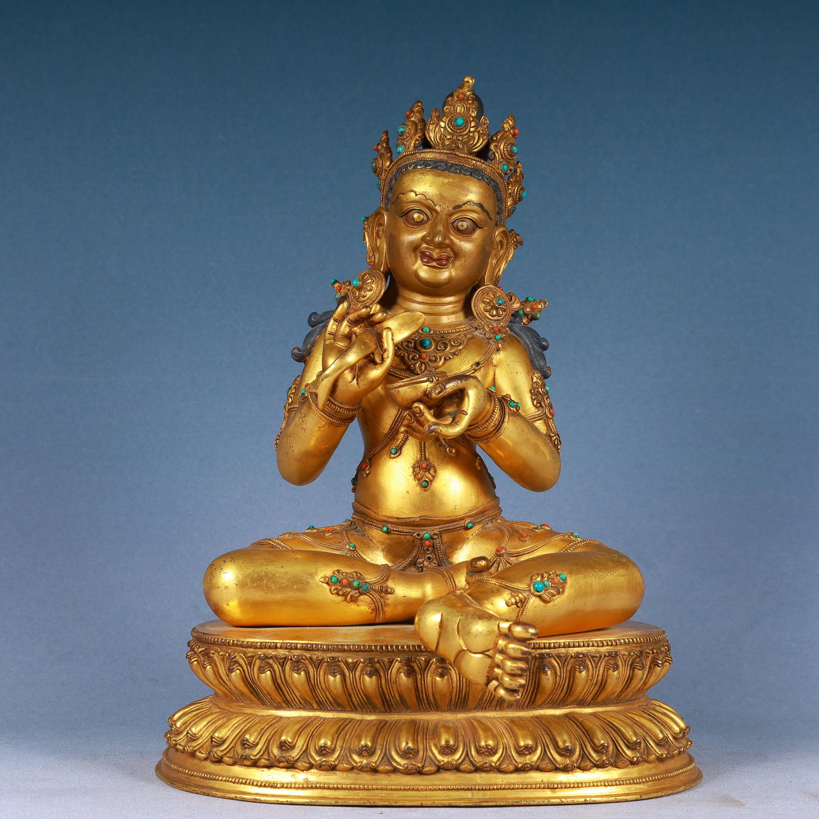 A Solemn Gilt Bronze Statue of Mammon,Inlaid Gems and Turquoise,With Inscription: A Solemn Gilt Bronze Statue of Mammon,Inlaid Gems and Turquoise,With Inscription,Qing Dynasty, China,Size:10.6inx9.8inx14.6in,Weight:7300g 铜鎏金财神像,嵌