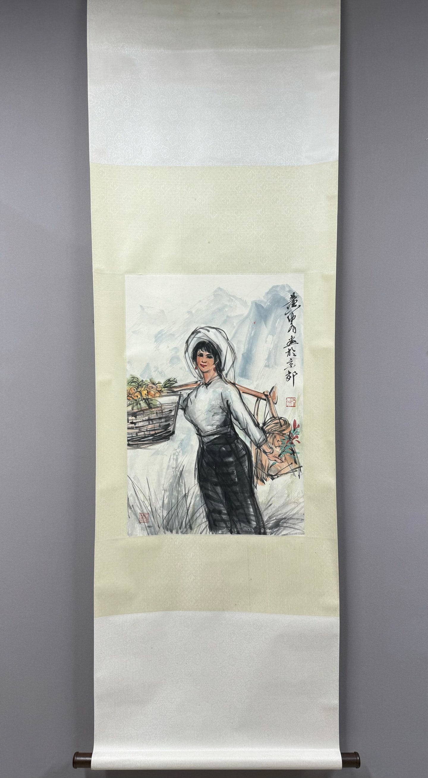 A Chinese Vertical Scroll Ink Painting of Figure on Paper: A Chinese Vertical Scroll Ink Painting of Figure on Paper,Huang Zhou,Size:26.8inx17.7in 一幅中国水墨人物画立轴,黄胄