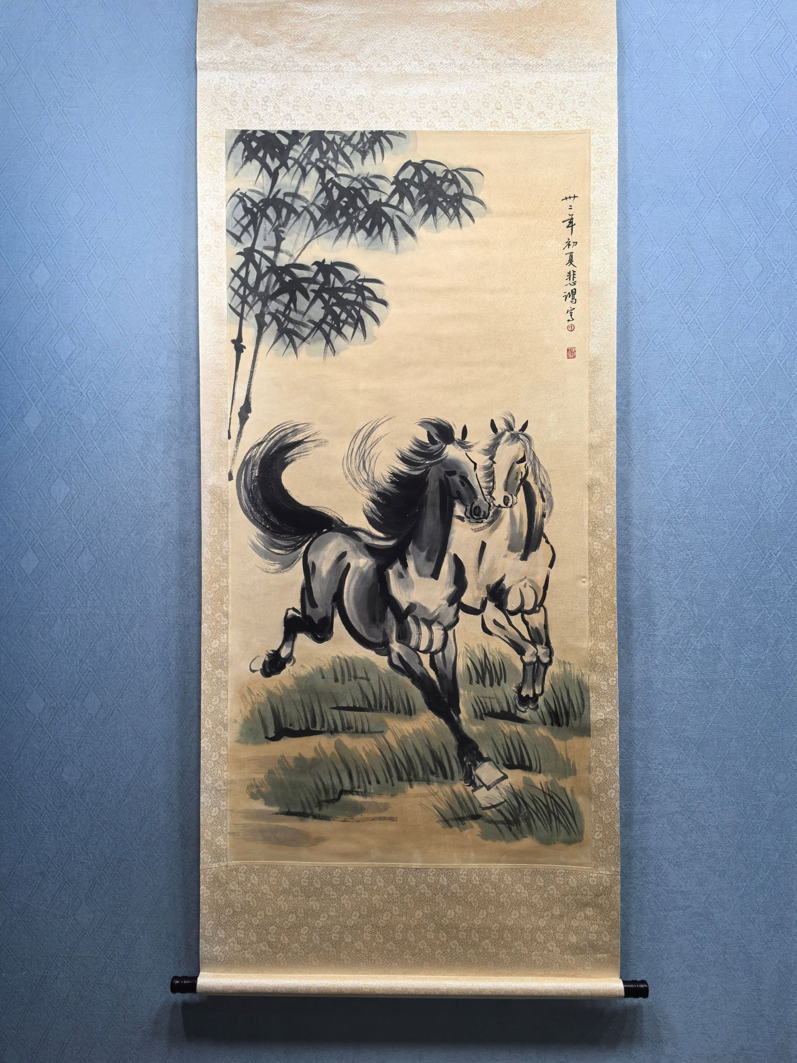 A Chinese Vertical Scroll Ink Painting of Horse on Paper: A Chinese Vertical Scroll Ink Painting of Horse on Paper,Xu Beihong,Size:27inx54.8in 一幅中国水墨骏马画立轴,徐悲鸿