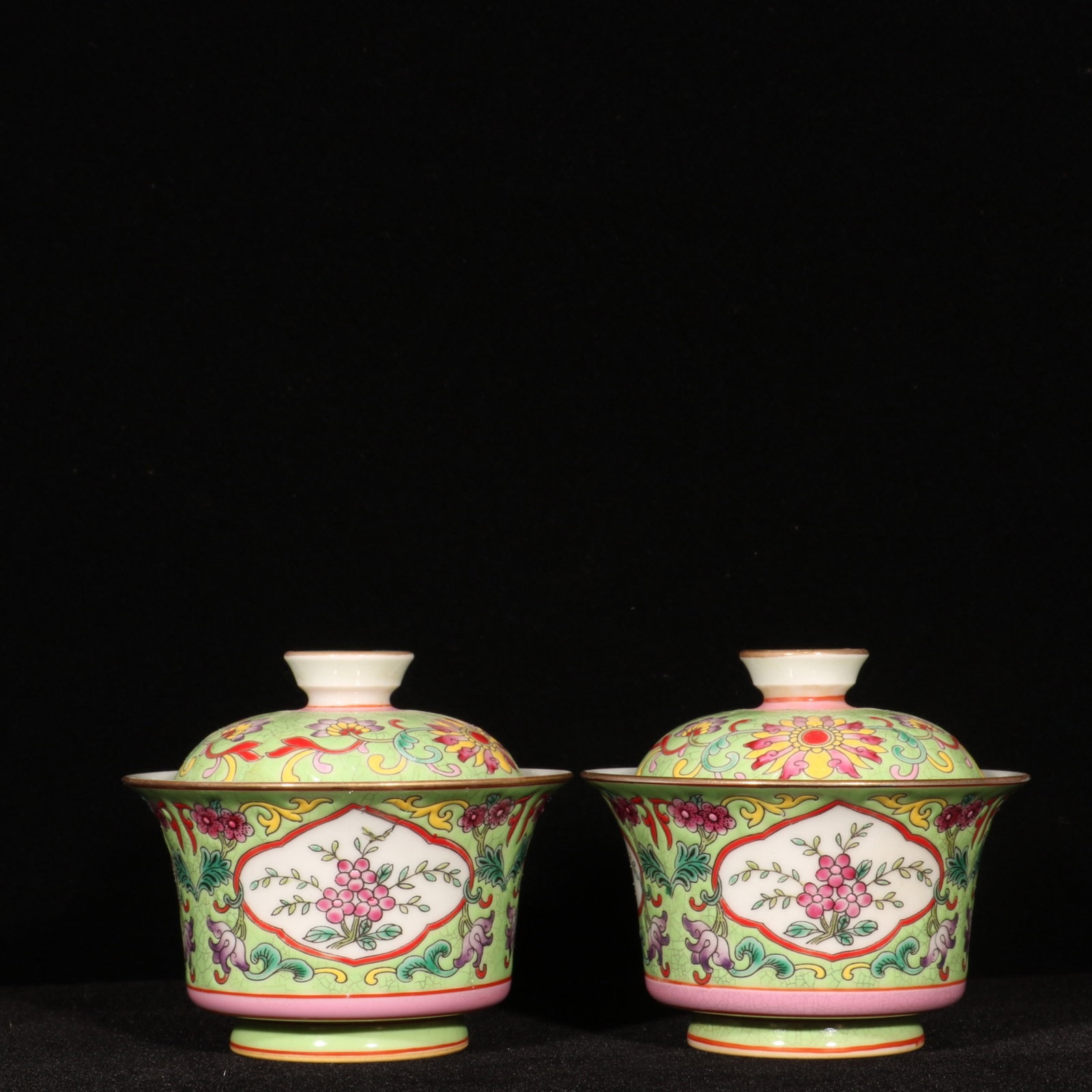 A Pair of Exquisite Enamel Painted Gold Lotus Pattern and Flower Pattern Bowls: A Pair of Exquisite Enamel Painted Gold Lotus Pattern and Flower Pattern Bowls,Qing Dynasty,China,Yongzheng Six-character Mark,Size:3.1inx3.5in 一对珐琅彩描金