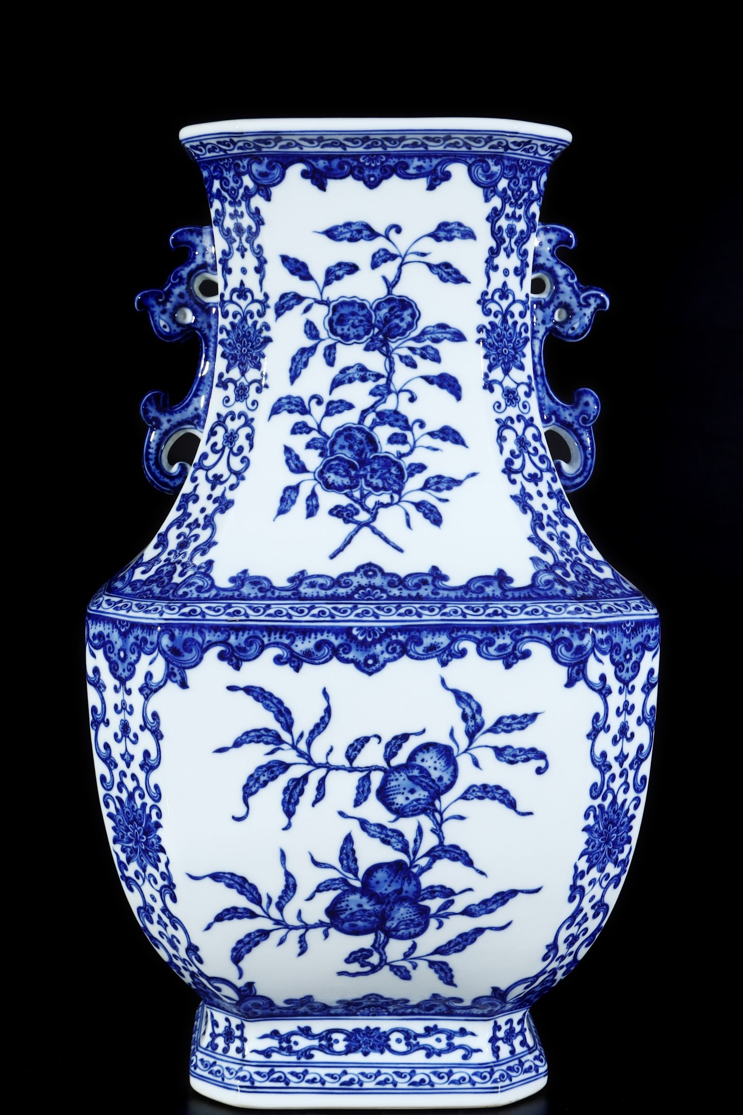A Huge Blue and White Flower and Fruit Pattern Double-Ears Vase: A Huge Blue and White Flower and Fruit Pattern Double-Ears Vase,Qing Dynasty,China,Qianlong Six-character Mark,Size:18.9inx11in 青花花果纹双耳瓶,中