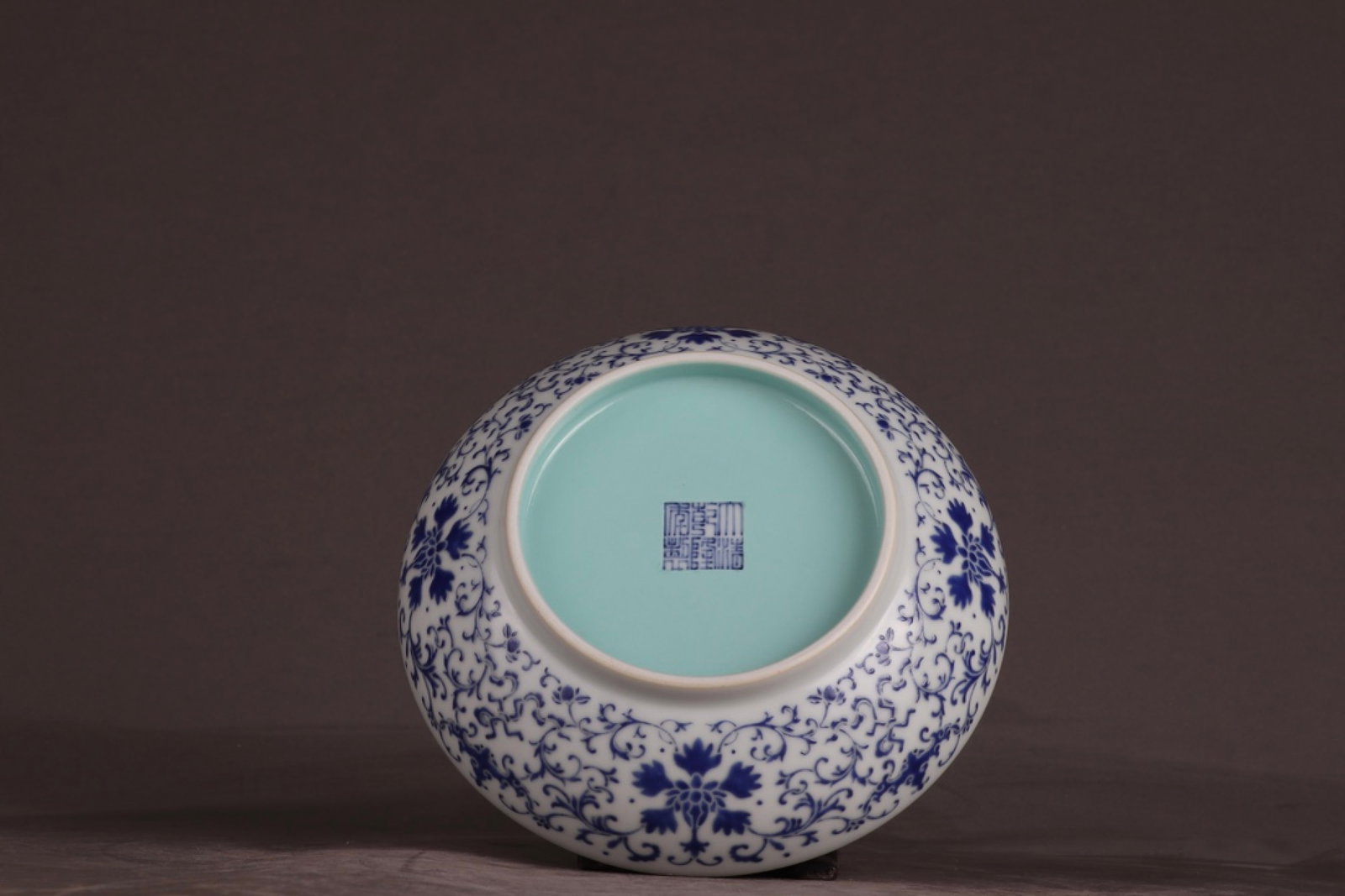 An Exquisite Enamel Lotus Pattern Box - 9