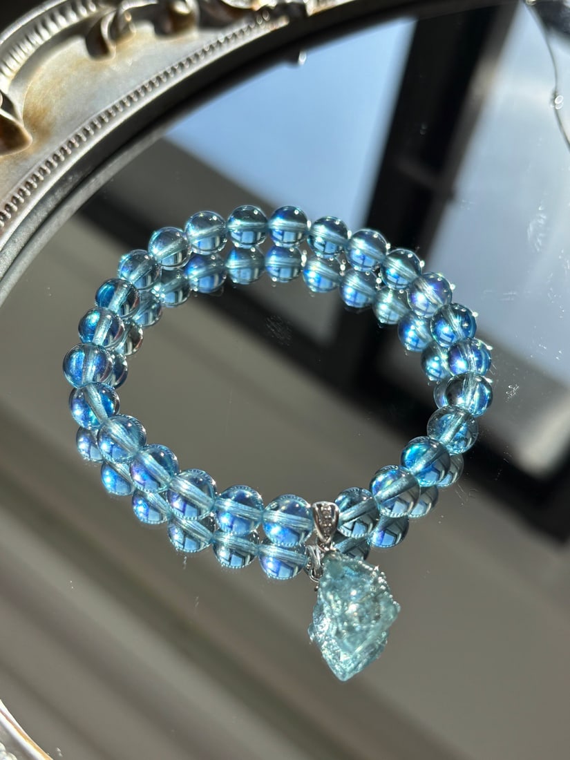 An Exquisite Aquamarine Bracelet: An Exquisite Aquamarine Bracelet,Size:0.3in,Weight:17.8g 海蓝宝手串