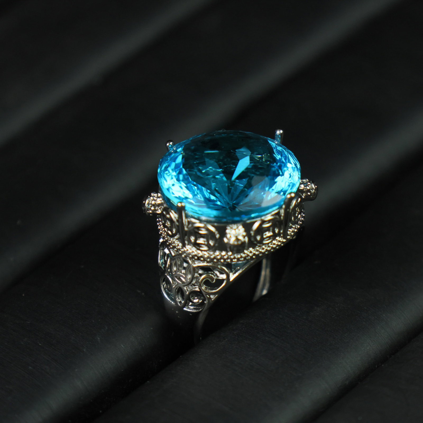 An Exquisite Ring - 6