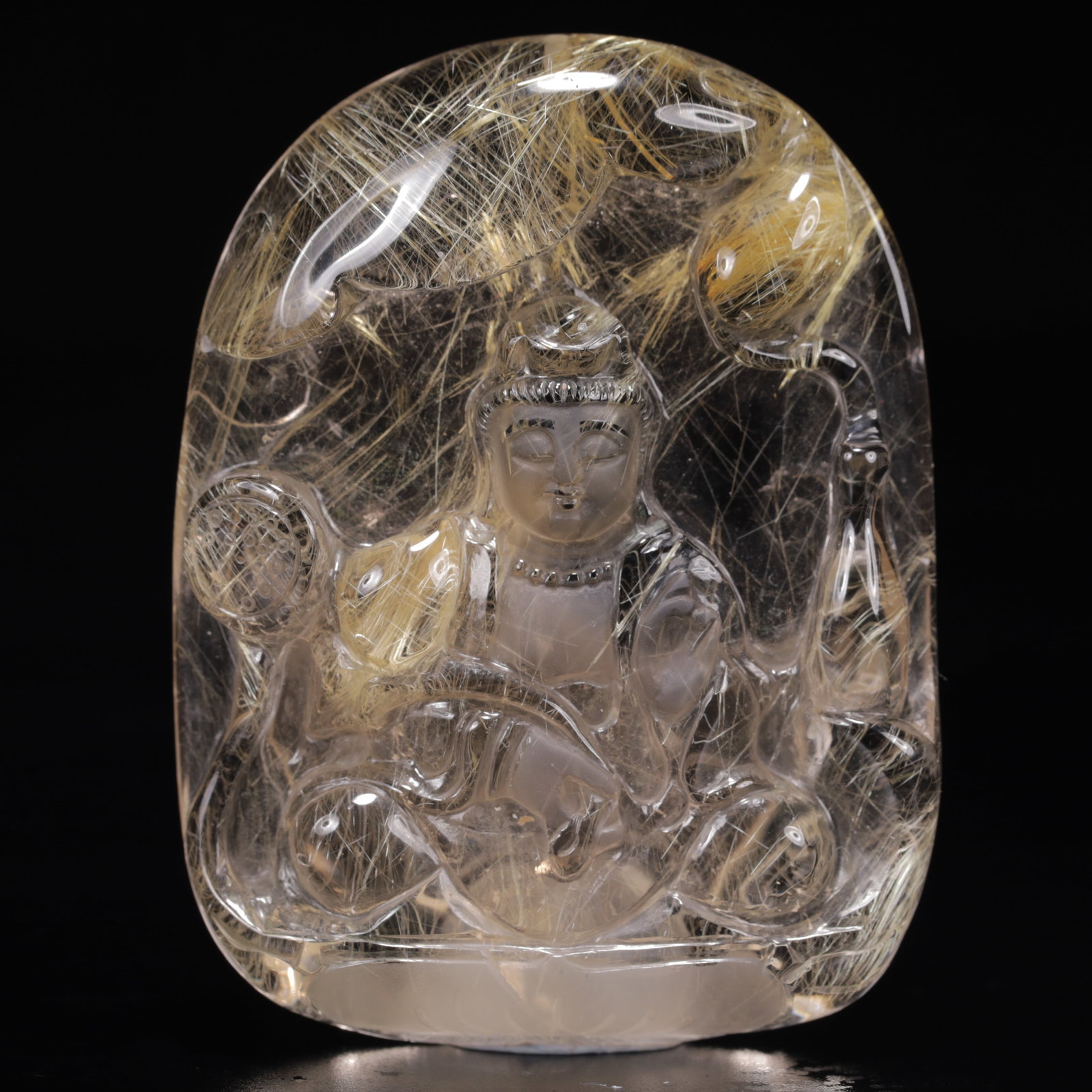 An Exquisite Crystal Statue of Avalokitesvara Pendant: An Exquisite Crystal Statue of Avalokitesvara Pendant,Size:2inx0.4inx2.6in,Weight:52g 水晶观音挂件