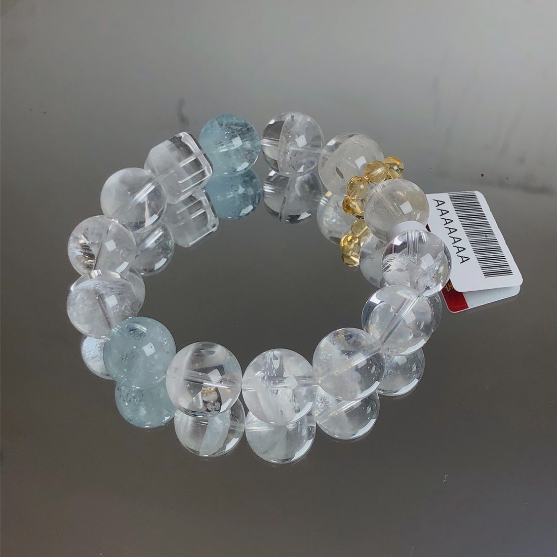 An Exquisite Crystal Bracelet - 2