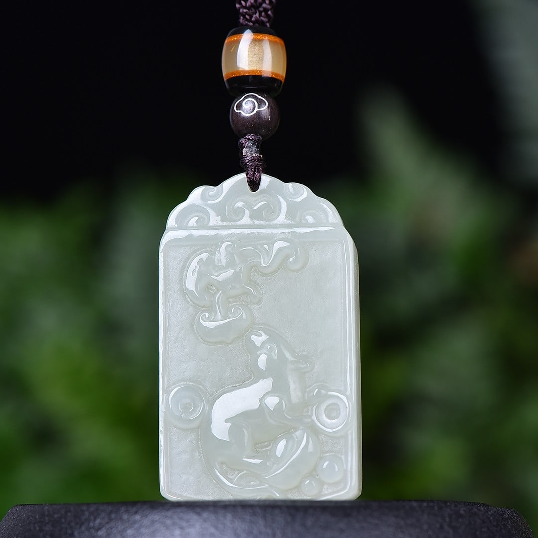 An Exquisite White Jade Mouse Pendant: An Exquisite White Jade Mouse Pendant,Size:1.7inx1in 白玉鼠挂件