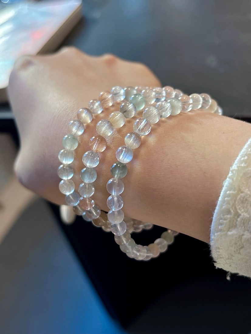 An Exquisite Crystal Bracelet - 6