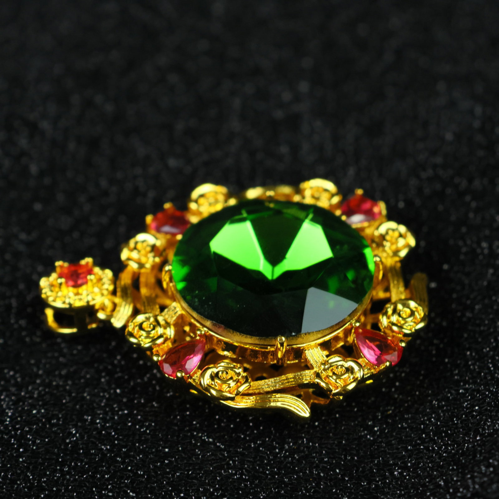 An Exquisite Pendant - 7