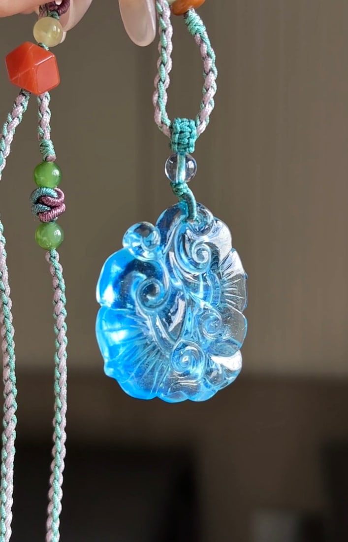 An Exquisite Aquamarine Pendant: An Exquisite Aquamarine Pendant,Size:1.3inx1.1inx0.3in,Weight:12.2g 海蓝宝挂件