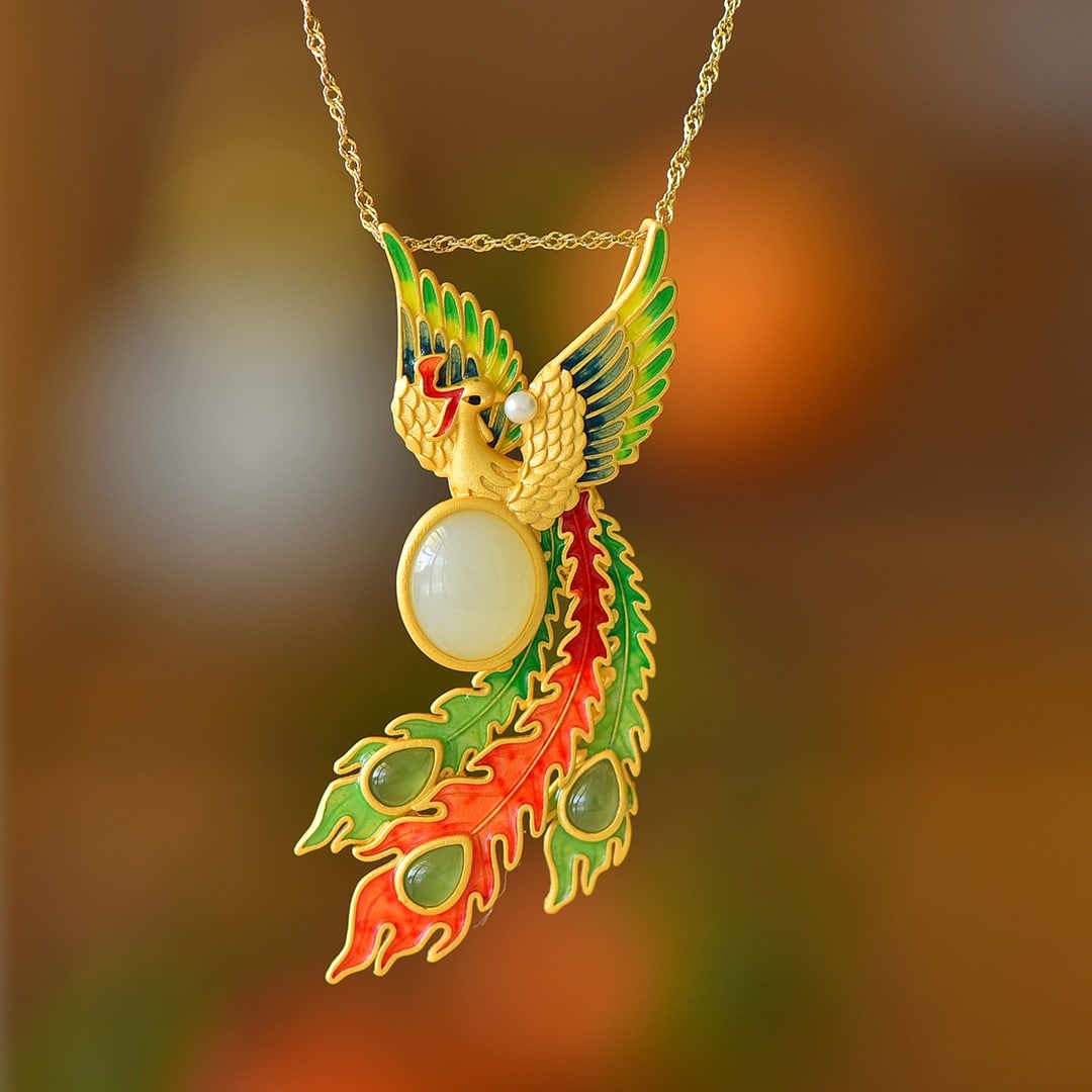 An Exquisite Sterling Silver-Gold Plated Inlaid White Jade Brooch: An Exquisite Sterling Silver-Gold Plated Inlaid White Jade Brooch,Size:0.4inx0.5in 纯银镀金镶白玉胸针