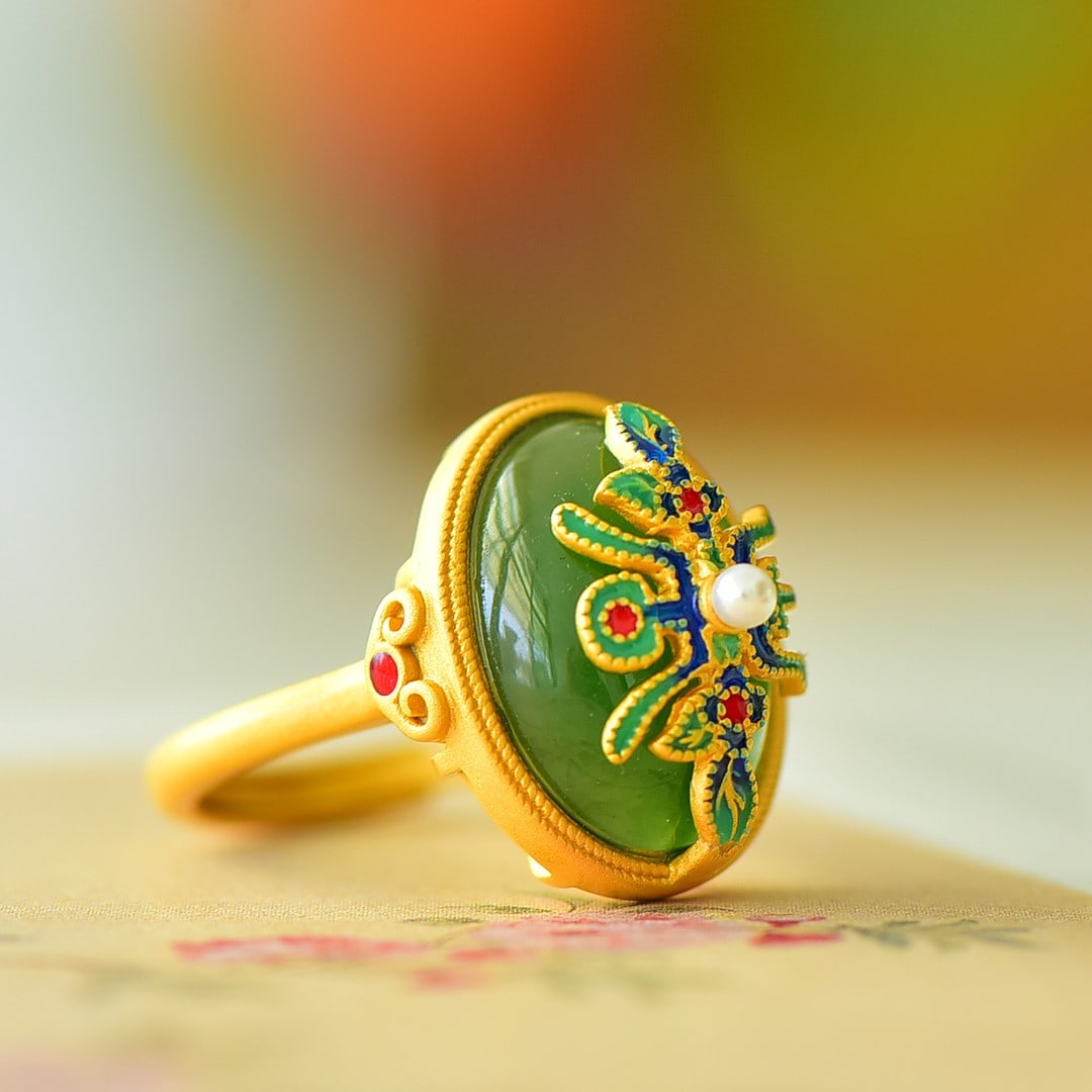 An Exquisite Sterling Silver-Gold Plated Inlaid Jasper Ring,Inlaid Pearls: An Exquisite Sterling Silver-Gold Plated Inlaid Jasper Ring,Inlaid Pearls 纯银镀金镶碧玉戒指,嵌珍珠