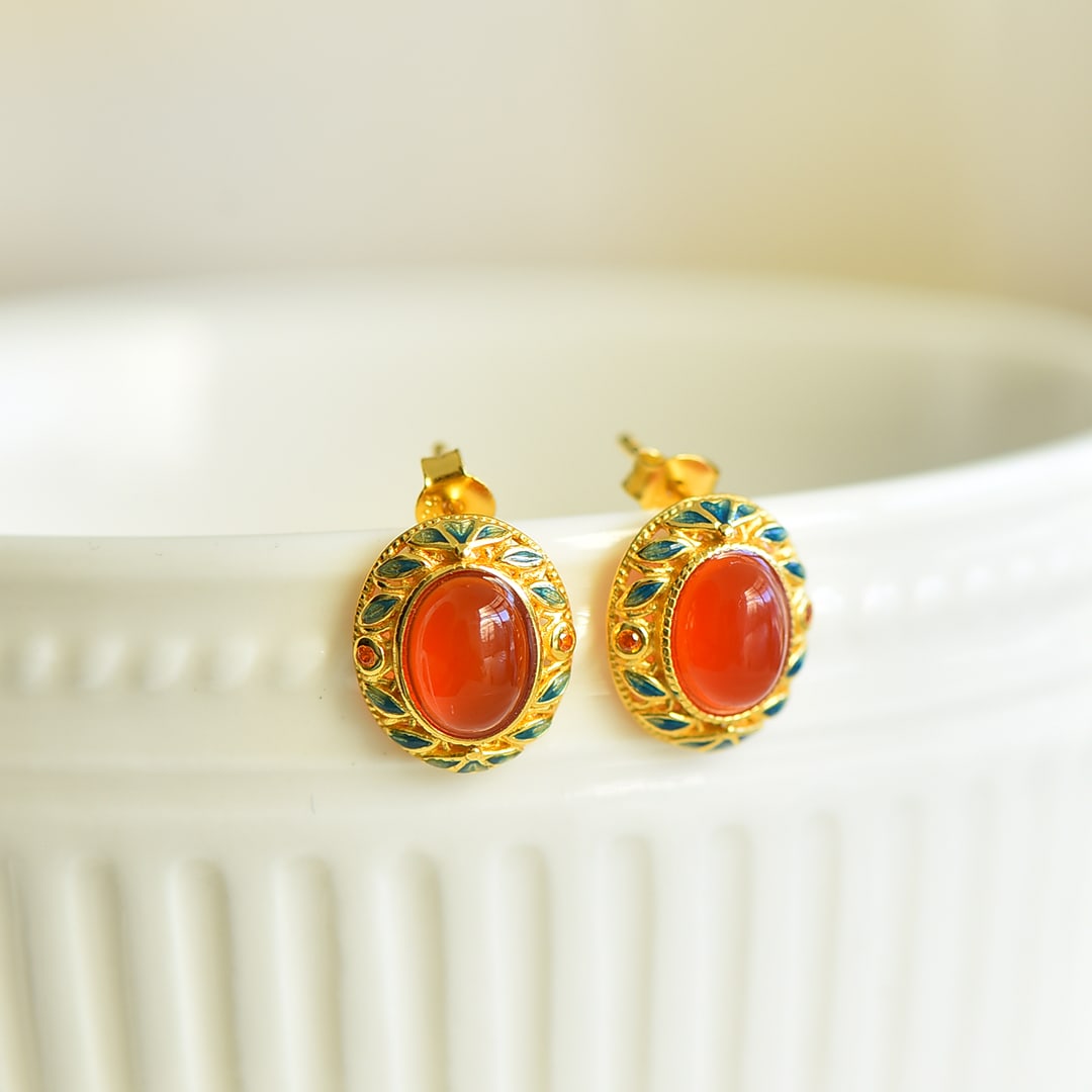 A Pair of Exquisite Sterling Silver-Gold Plated Inlaid Agate Enamel Earrings: A Pair of Exquisite Sterling Silver-Gold Plated Inlaid Agate Enamel Earrings,Size:0.2inx0.3in 一对纯银镀金镶玛瑙珐琅耳环