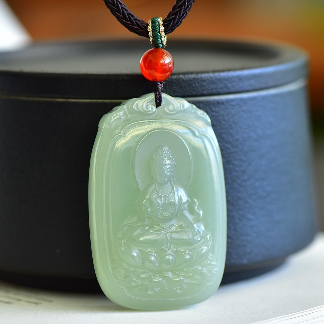 An Exquisite Greenish Jade Statue of Avalokitesvara Pendant: An Exquisite Greenish Jade Statue of Avalokitesvara Pendant,Size:1.3inx2in 青玉观音像挂件