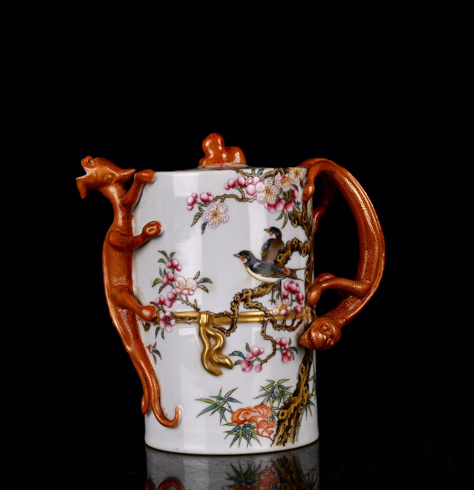 An Exquisite Famille-Rose Painted Gold Flower and Bird Pattern Chi-Dragon Pot: An Exquisite Famille-Rose Painted Gold Flower and Bird Pattern Chi-Dragon Pot,Qing Dynasty,China,Yongzheng Four-character Mark,Size:5.1inx5.5in 粉彩描金花鸟纹
