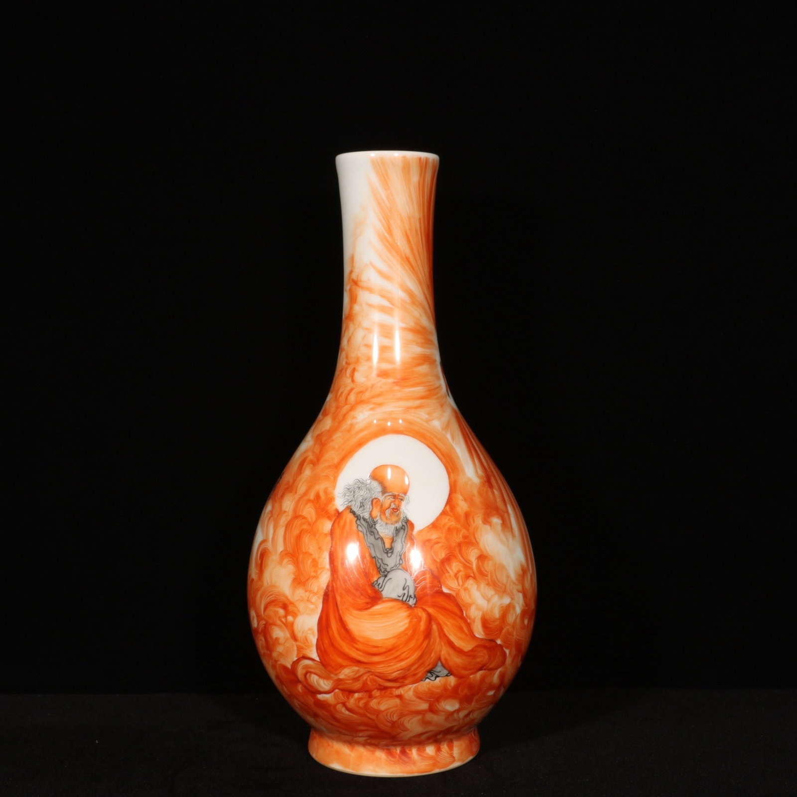 An Exquisite Iron-Red Statue of Arhat Figure Pattern Vase,with poem: An Exquisite Iron-Red Statue of Arhat Figure Pattern Vase,with poem,the Republic of China,Size:11.2inx5.5in 矾红罗汉人物纹瓶，带诗