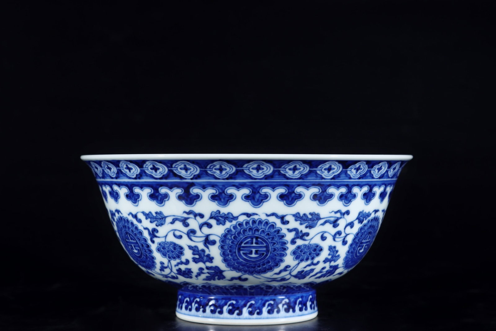 An Exquisite Blue and White Lotus Pattern Bowl: An Exquisite Blue and White Lotus Pattern Bowl,Qing Dynasty,China,Qianlong Six-character Mark,Size:3.9inx8in 青花缠枝莲纹碗,中国清代,&