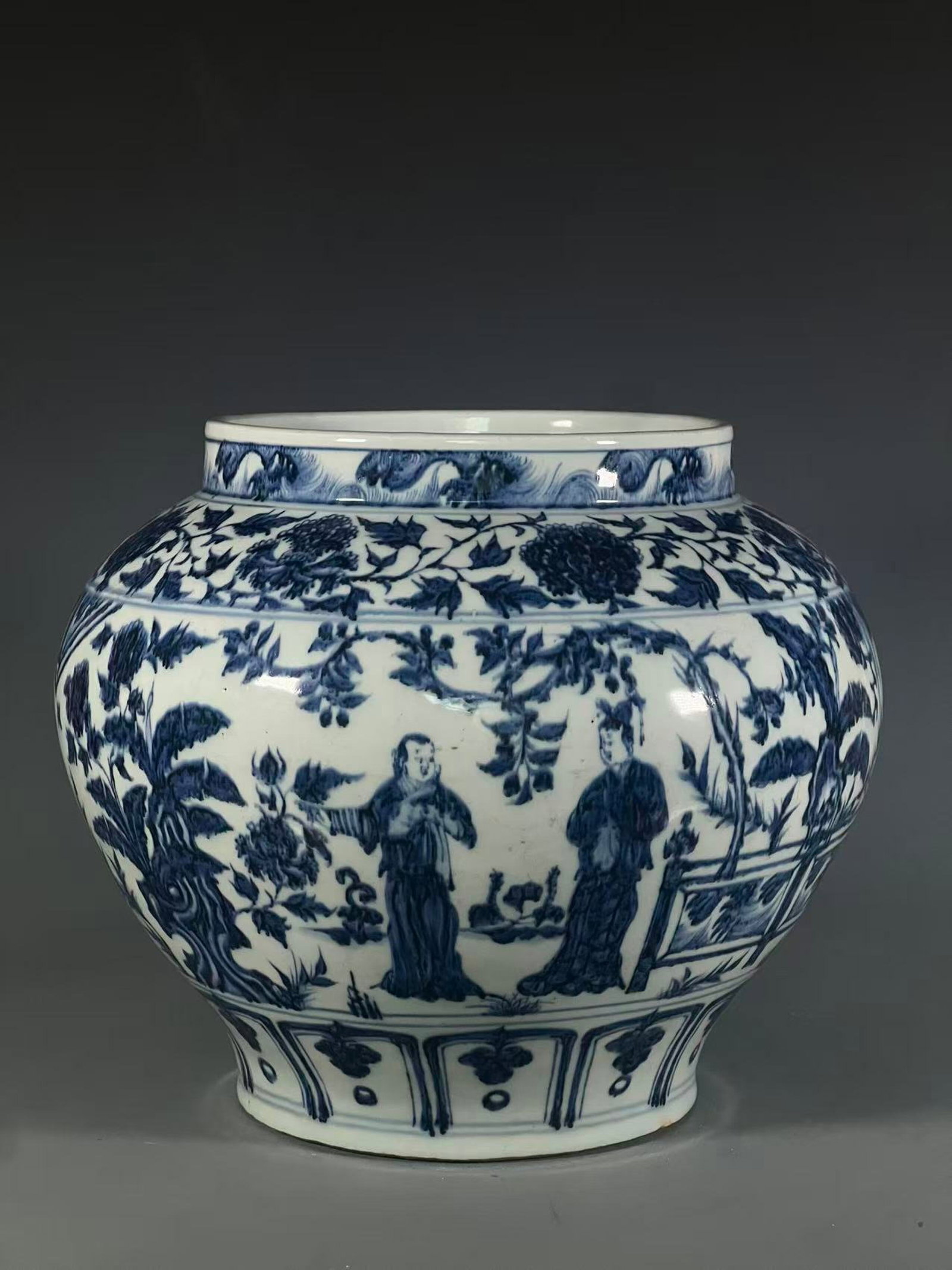 An Exquisite Blue and White Landscape and Figure Pattern Jar: An Exquisite Blue and White Landscape and Figure Pattern Jar,Qing Dynasty,China,Size:11.3inx8.5in 青花山水人物纹罐,中国清代