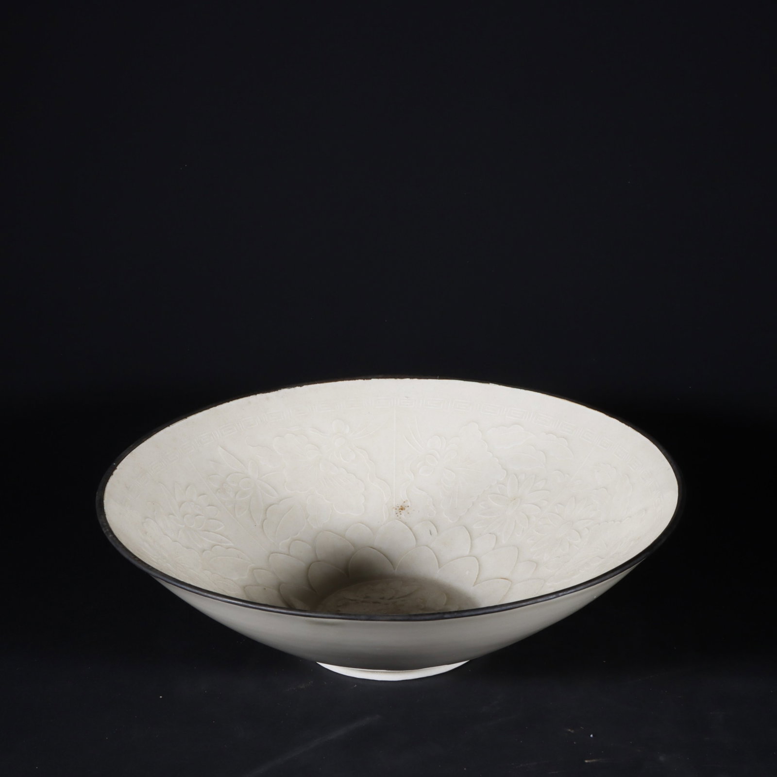 An Exquisite Ding yao Flower Pattern Inlaid Silver Bowl: An Exquisite Ding yao Flower Pattern Inlaid Silver Bowl,Song Dynasty,China,Size:2.6inx8.6in 定窑花卉纹镶银碗,中国宋代