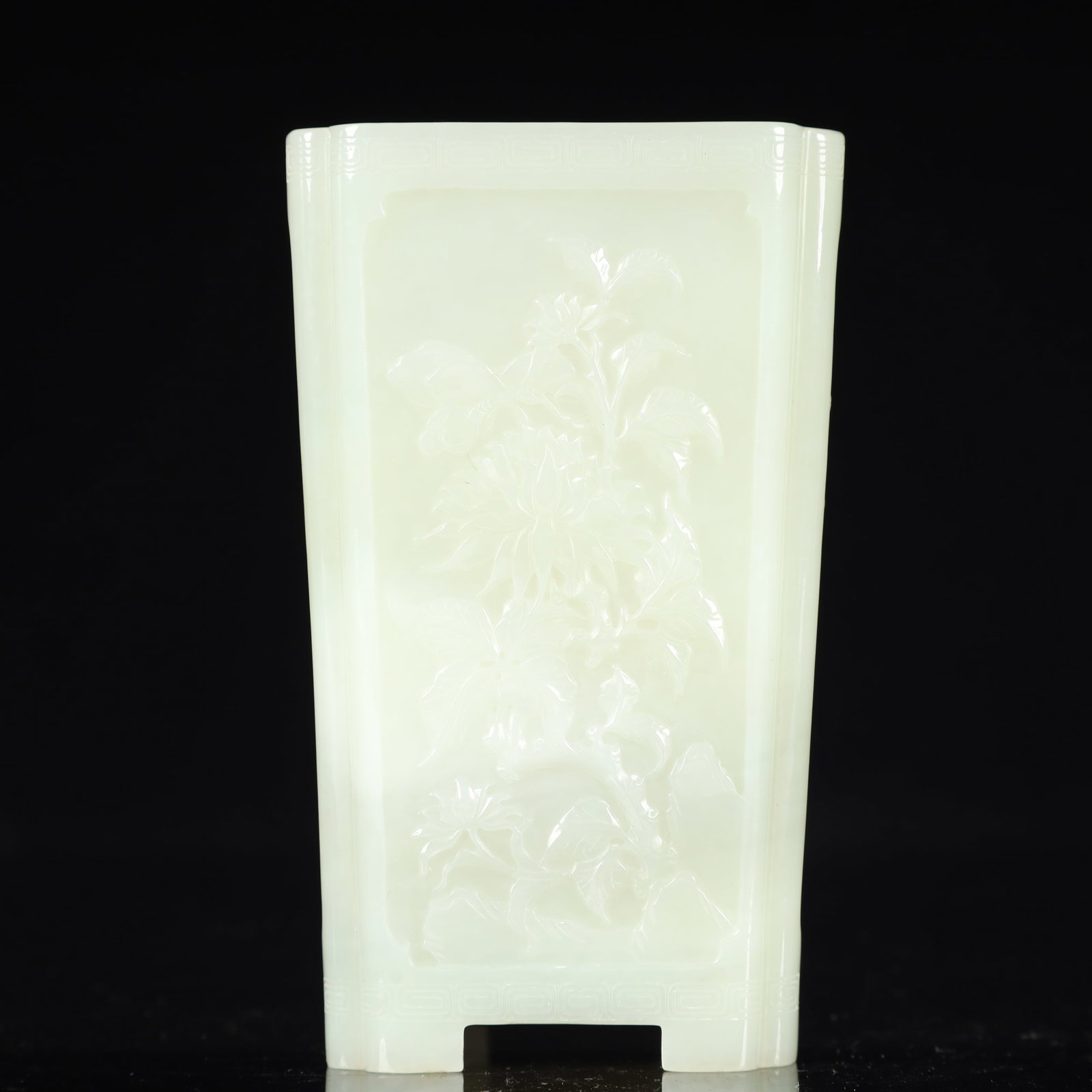 An Exquisite White Jade Flower and Bird Pattern Four Legs Brush Pot (1 of 6)