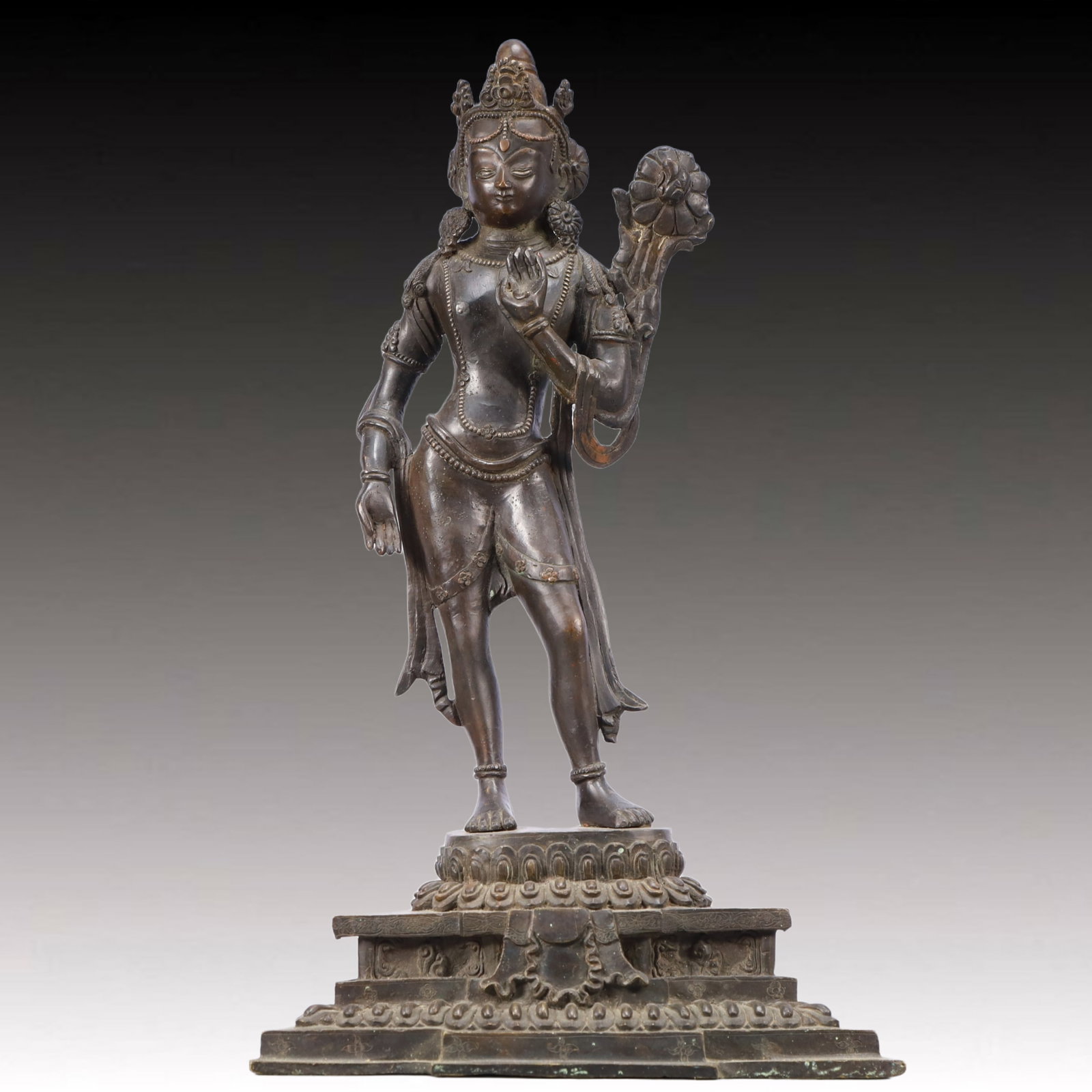 A Solemn Bronze Statue of Avalokitesvara: A Solemn Bronze Statue of Avalokitesvara,Ming Dynasty, China,Yongle Six-character Mark,Size:9.4inx5.1inx16.1in,Weight:4500g