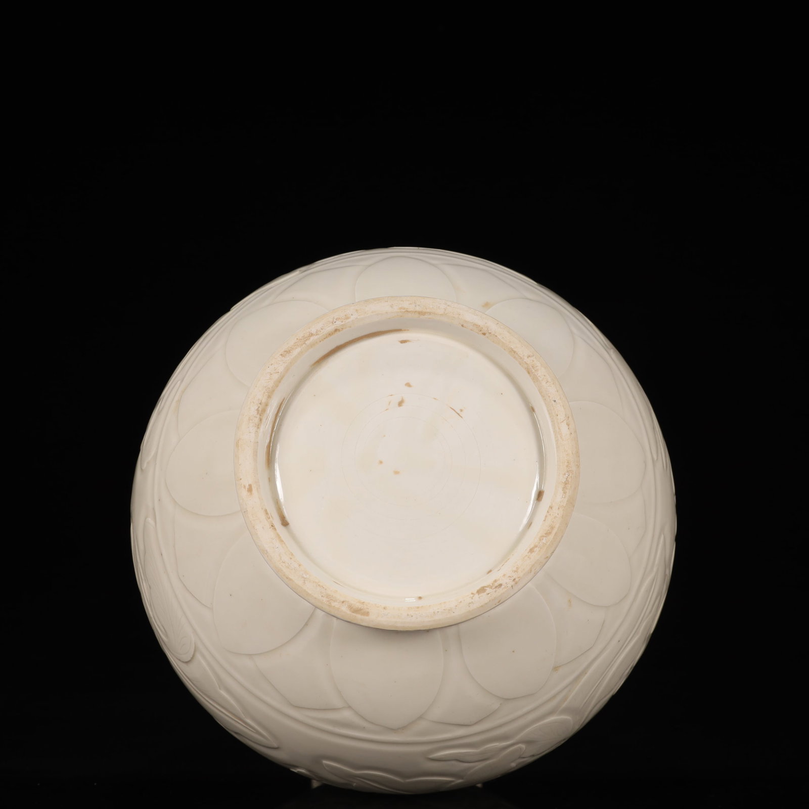 A Rare Ding yao Flower Pattern Vase - 11