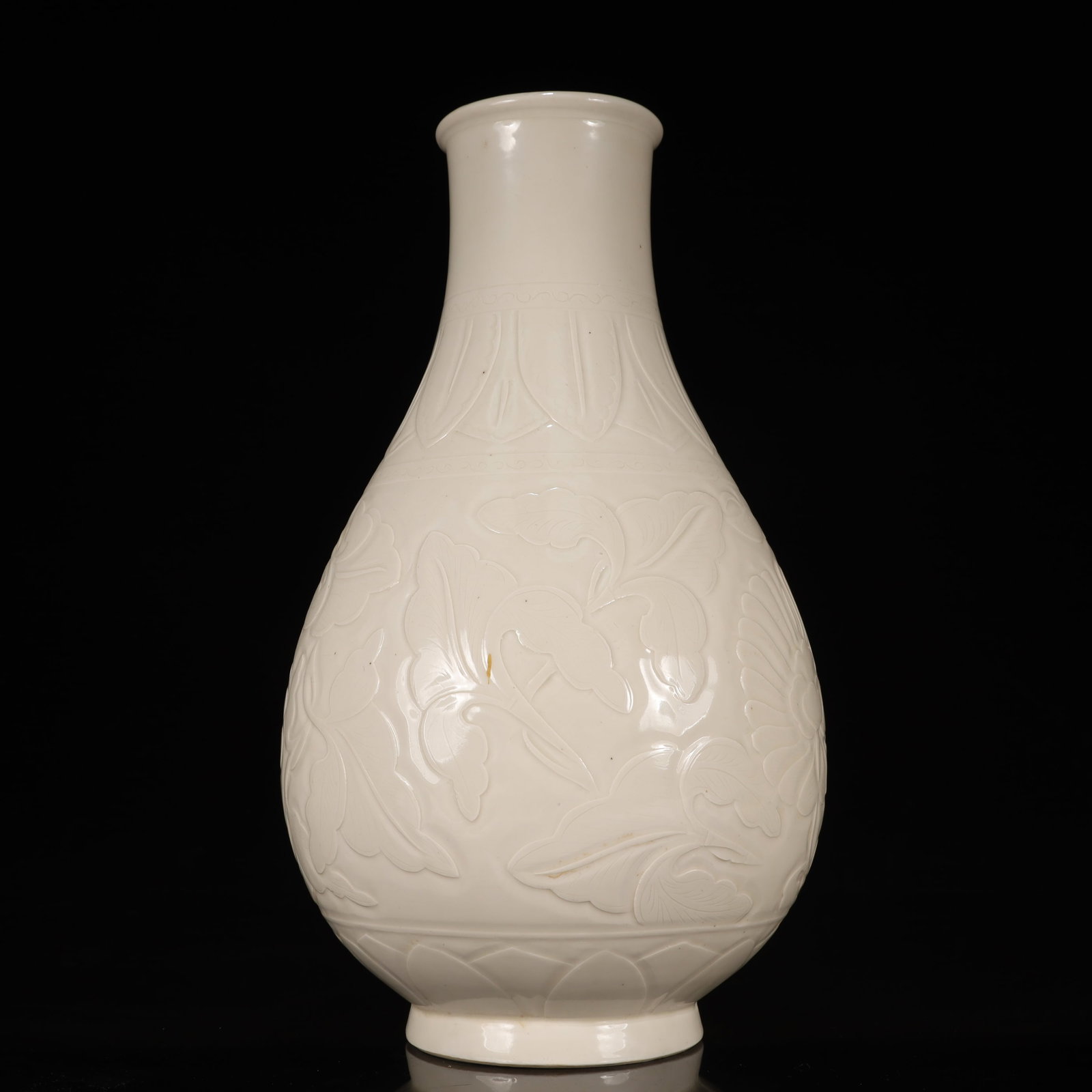 A Rare Ding yao Flower Pattern Vase - 8