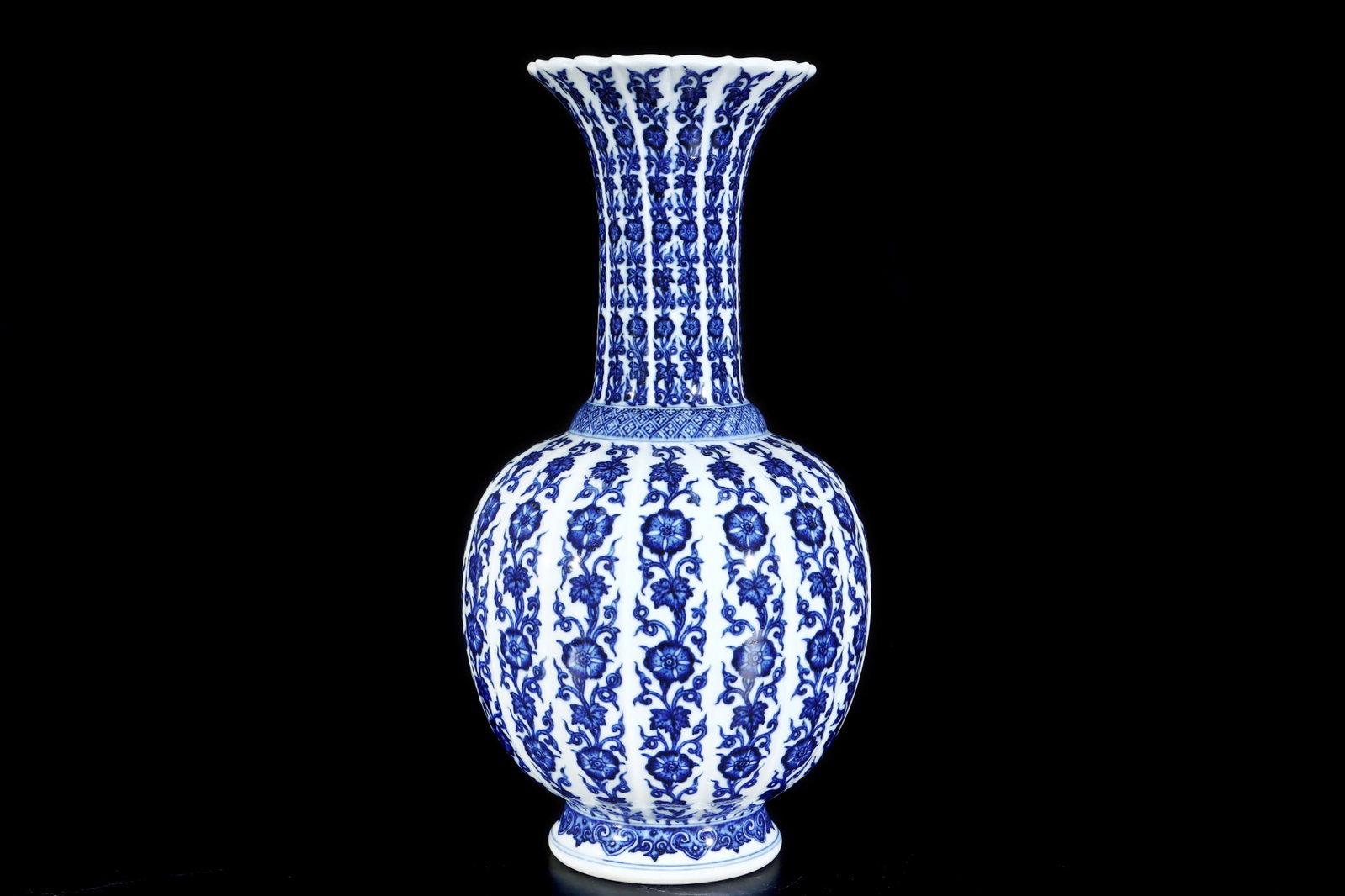 A Rare Blue and White Lotus Pattern Vase: A Rare Blue and White Lotus Pattern Vase,Qing Dynasty,China,Qianlong Six-character Mark,Size:13.8inx7.3in 青花缠枝莲纹瓶中国清代,È