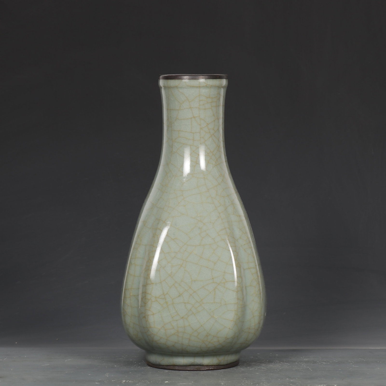 An Exquisite Guan yao Celadon Glazed Cover with Silver Vase,with an Imperial Poem by Emperor: An Exquisite Guan yao Celadon Glazed Cover with Silver Vase,with an Imperial Poem by Emperor Qianlong,Song Dynasty,China,Size:10.6inx5.1in 官窑青釉银口瓶,