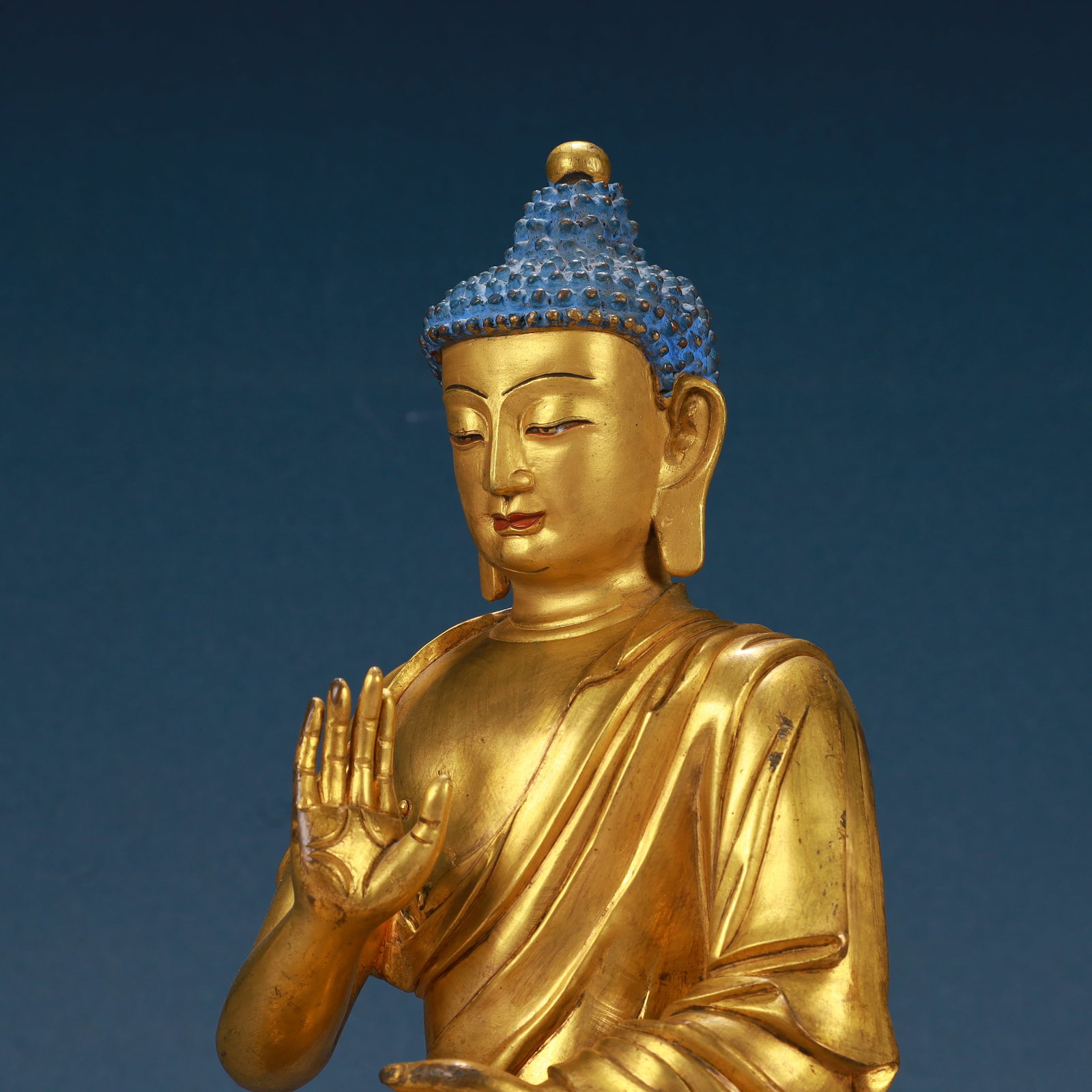 A Solemn Gilt Bronze Statue of Sakyamuni - 6