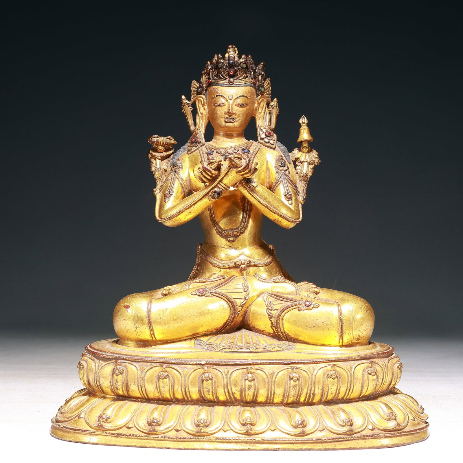 A Solemn Gilt Bronze Statue of Vajrasattva: A Solemn Gilt Bronze Statue of Vajrasattva,Qing Dynasty, China,Size:11inx7.9inx13in,Weight:5100g 铜鎏金金刚萨陲像,中国清代