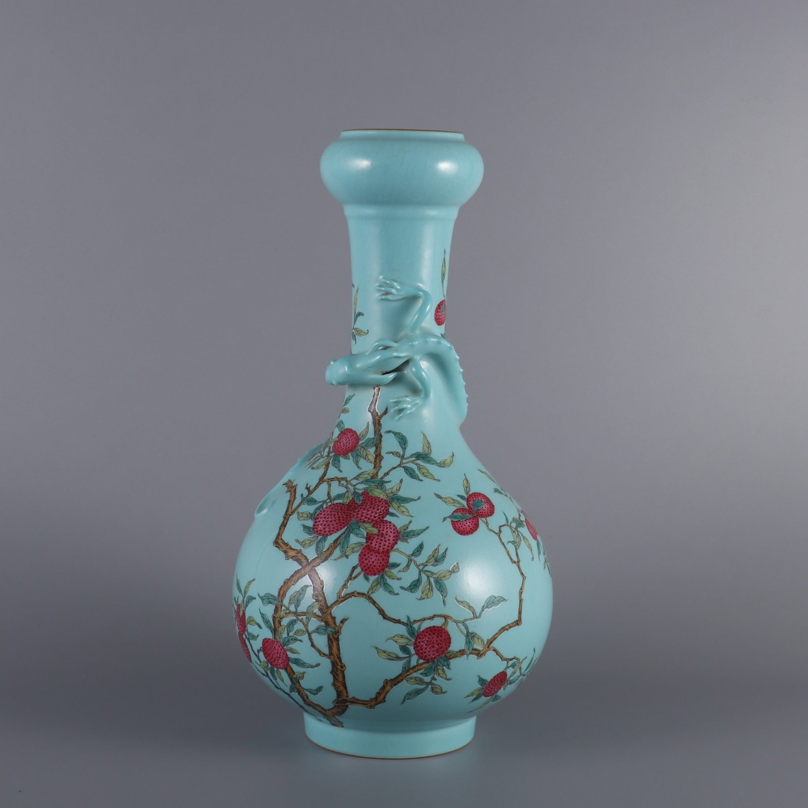 A Rare Green Ground Famille-Rose Litchi Pattern Vase,with poem: A Rare Green Ground Famille-Rose Litchi Pattern Vase,with poem,Qing Dynasty,China,Yongzheng Four-character Mark,Size:12.8inx6.5in 绿地粉彩荔枝纹瓶,ñ