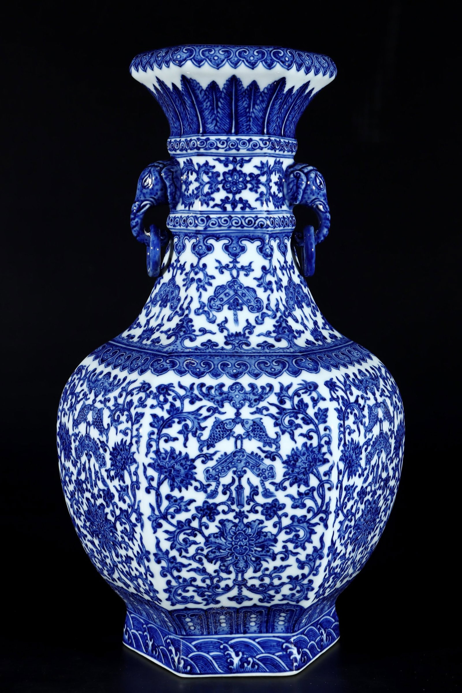 A Huge Blue and White Lotus Pattern Elephant-Ears Vase: A Huge Blue and White Lotus Pattern Elephant-Ears Vase,Qing Dynasty,China,Qianlong Six-character Mark,Size:16.1inx9.8in 青花缠枝莲纹象耳瓶中