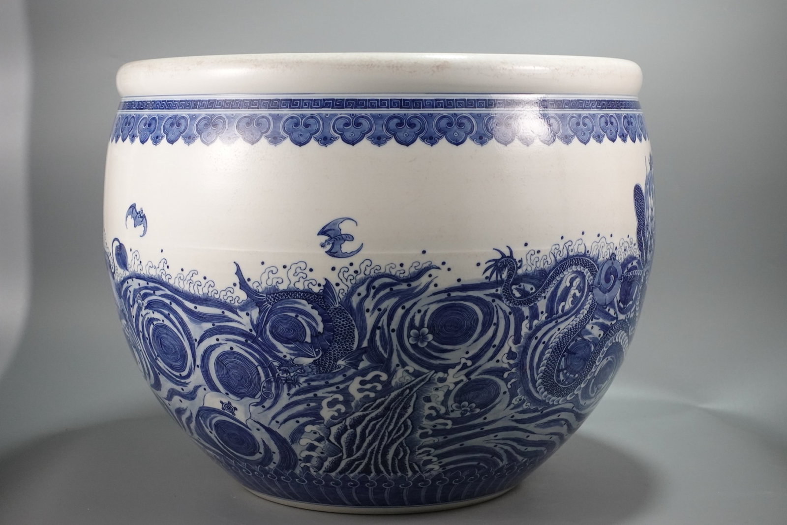 A Huge Blue and White Animal Pattern Vat: A Huge Blue and White Animal Pattern Vat,Qing Dynasty,China,Size:18.1inx22.8in 青花动物纹缸,中国清代