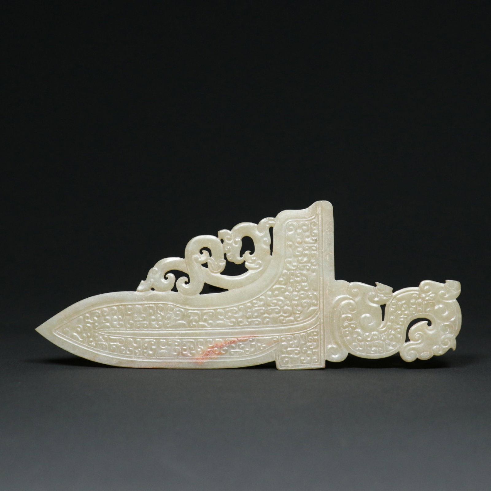An Exquisite White Jade Dragon Pattern Ornament: An Exquisite White Jade Dragon Pattern Ornament,Han Dynasty,China,Size:8inx3.1inx0.2in,Weight:104g 白玉龙纹摆件,中国汉代