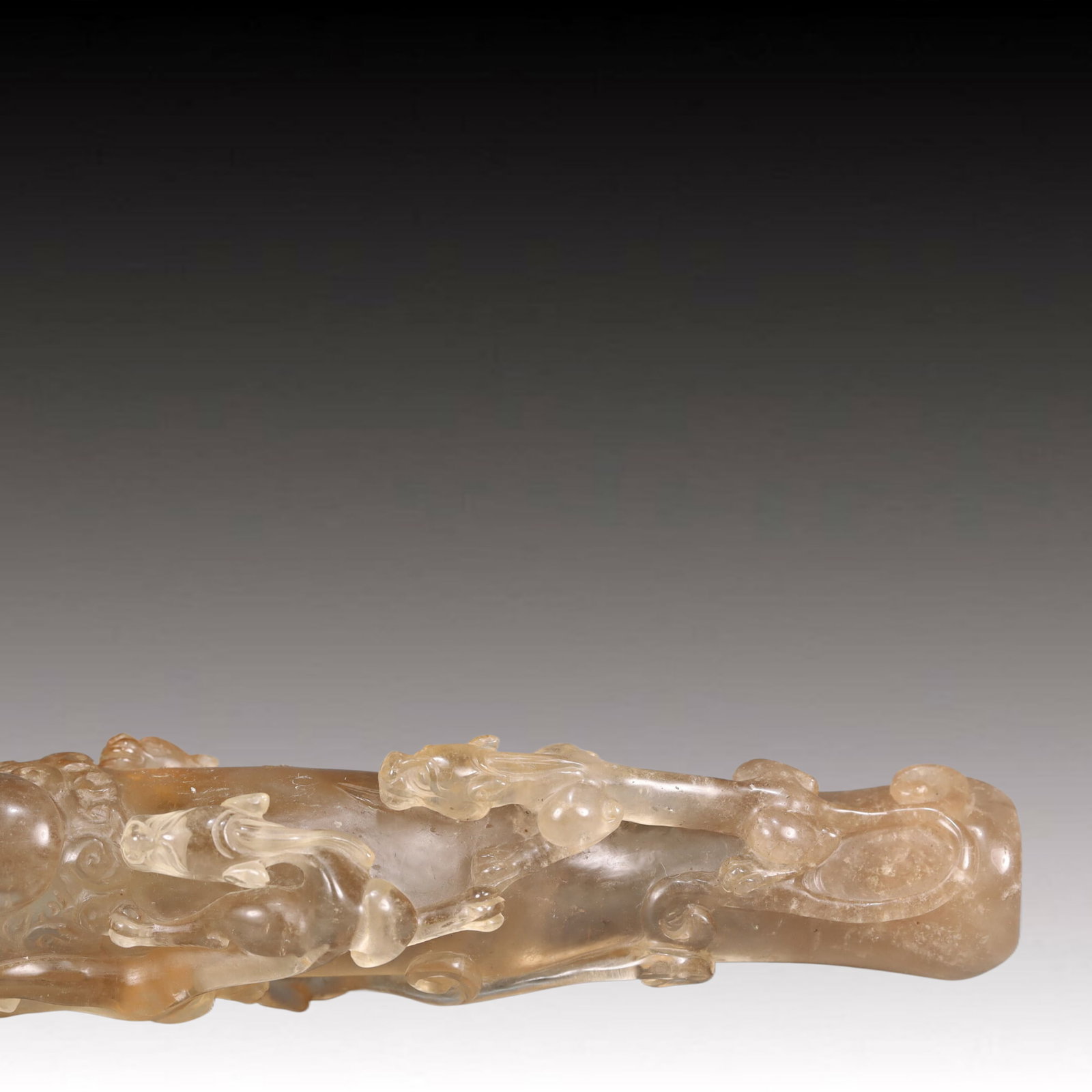 An Exquisite Crystal Ruyi - 3