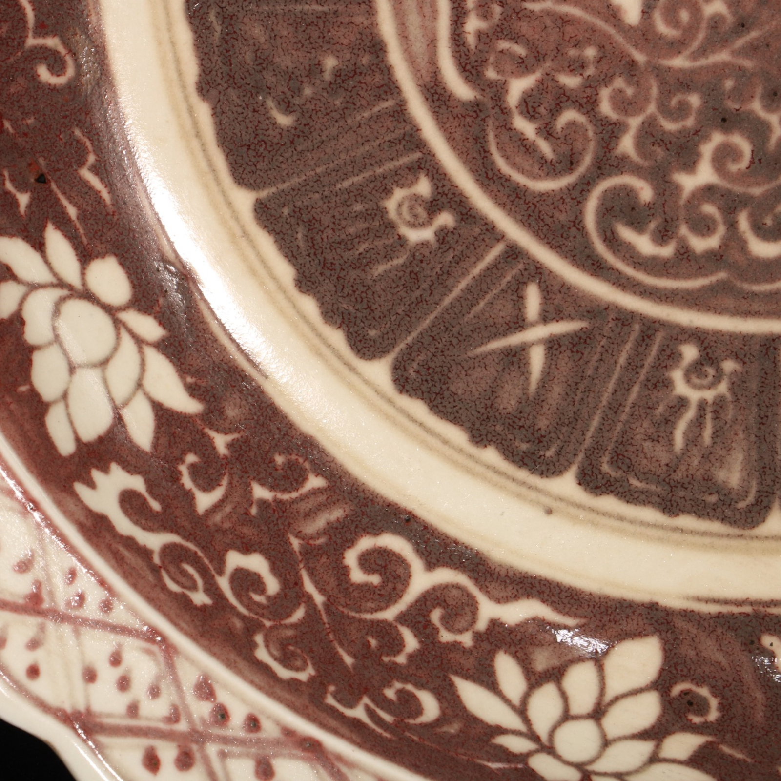 A Huge Underglaze-Red Lotus Pattern Plate - 6