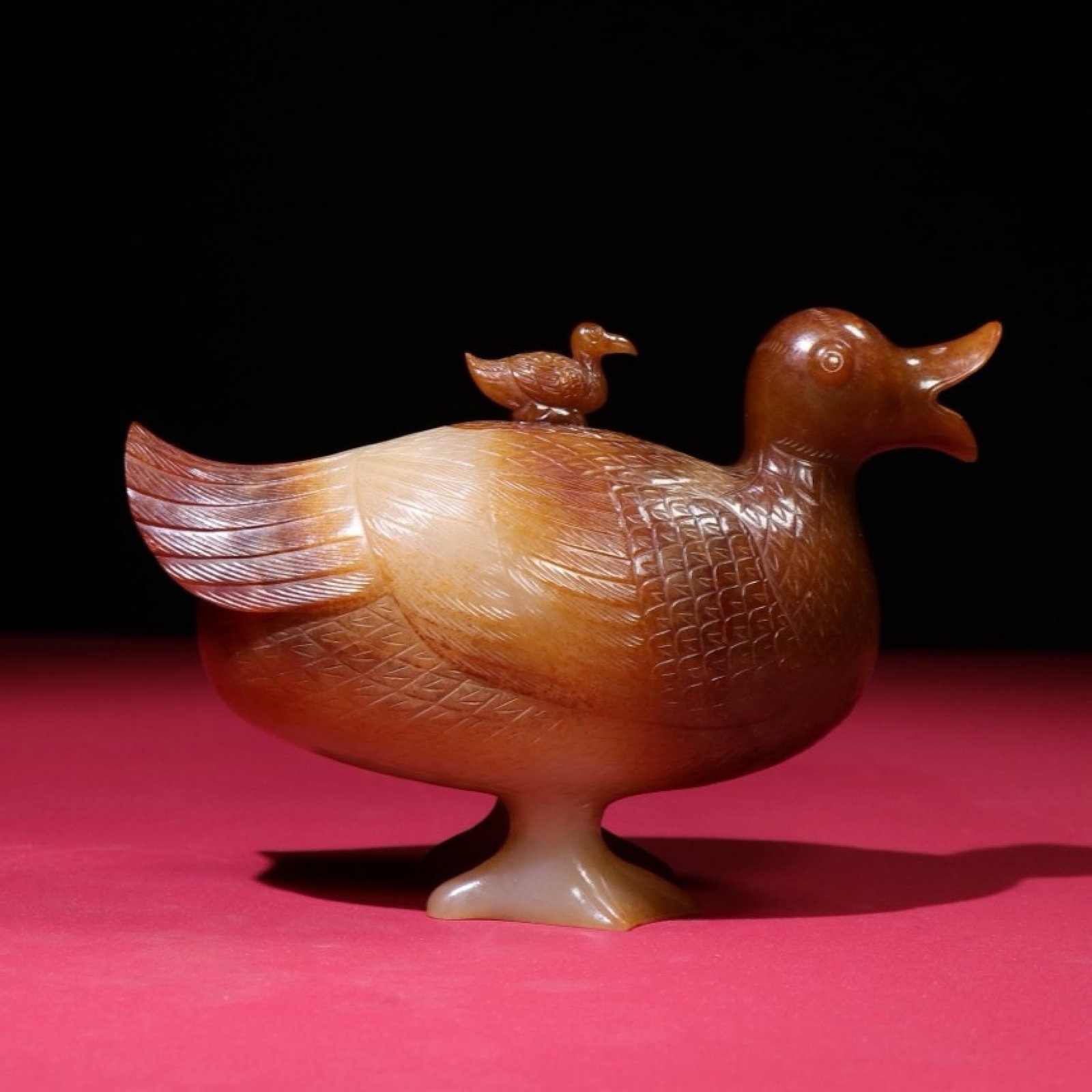 An Exquisite White Jade Duck Ornament: An Exquisite White Jade Duck Ornament,Qing Dynasty,China,Size:6.8inx3.1inx4.6in,Weight:946g 白玉鸭摆件,中国清代