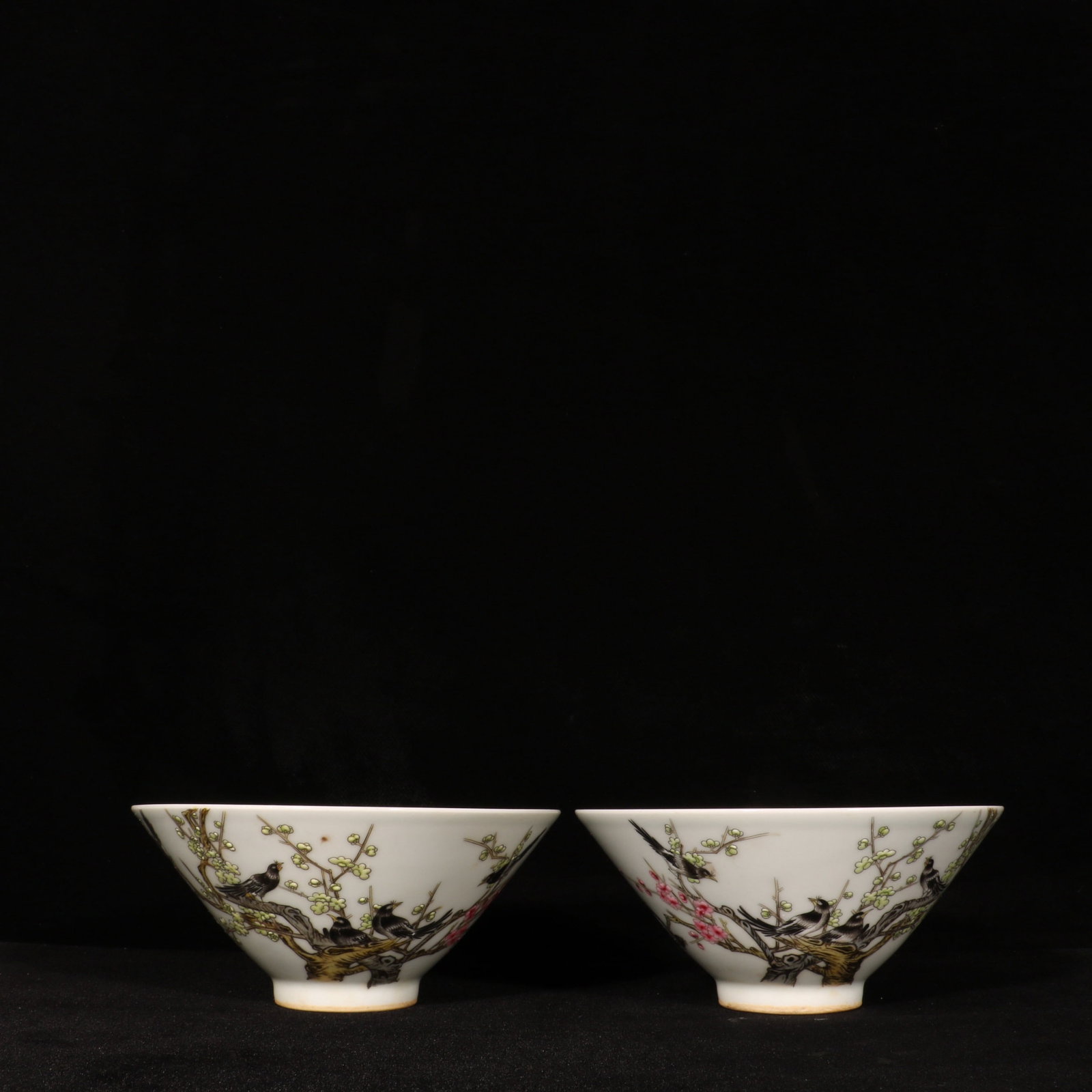 A Pair of Exquisite Enamel Flower and Bird Pattern Bowls: A Pair of Exquisite Enamel Flower and Bird Pattern Bowls,Qing Dynasty,China,Yongzheng Four-character Mark,Size:2.8inx5.9in