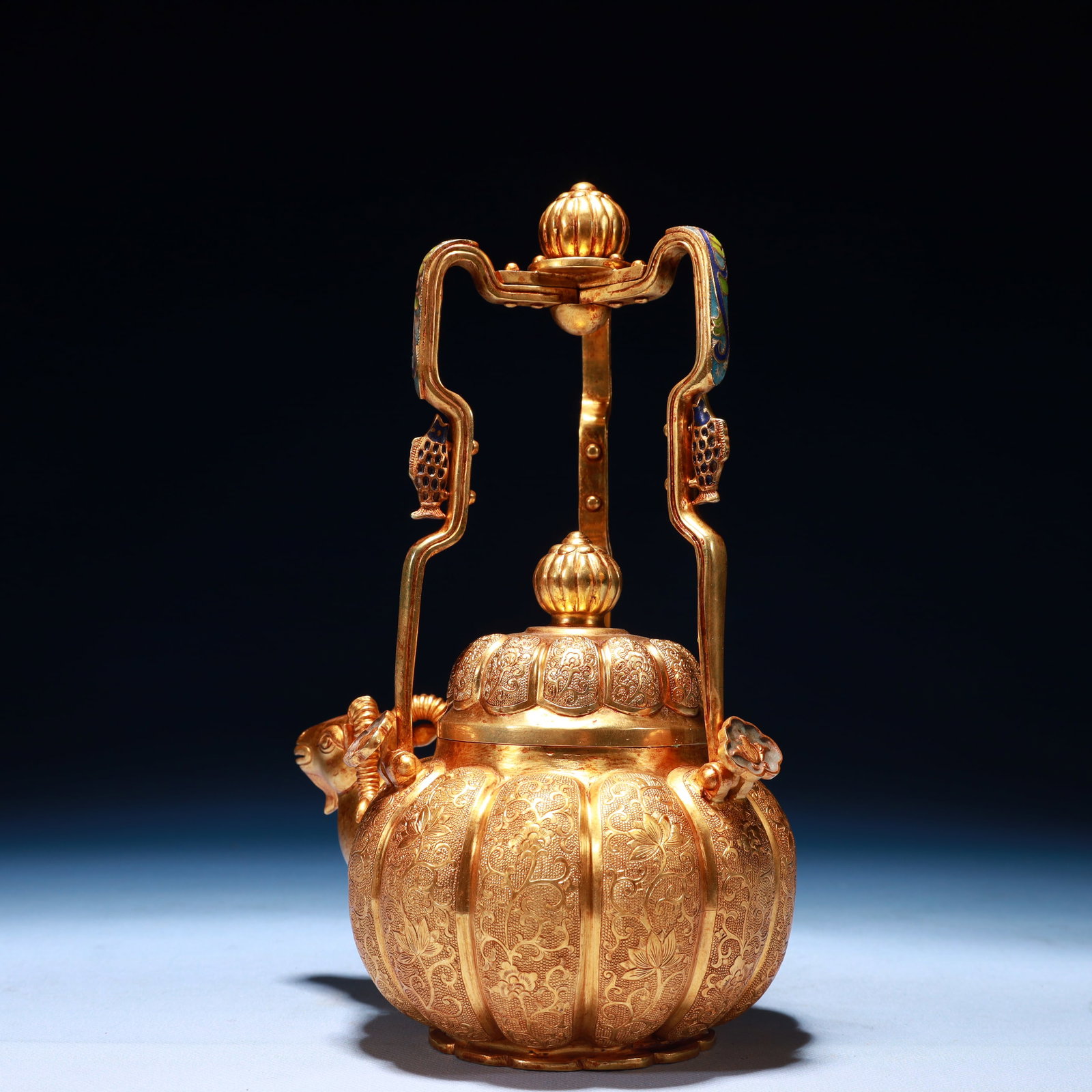 An Exquisite Gilt Bronze Flower Pattern Pumpkin-Shaped Loop-Handled Pot - 8