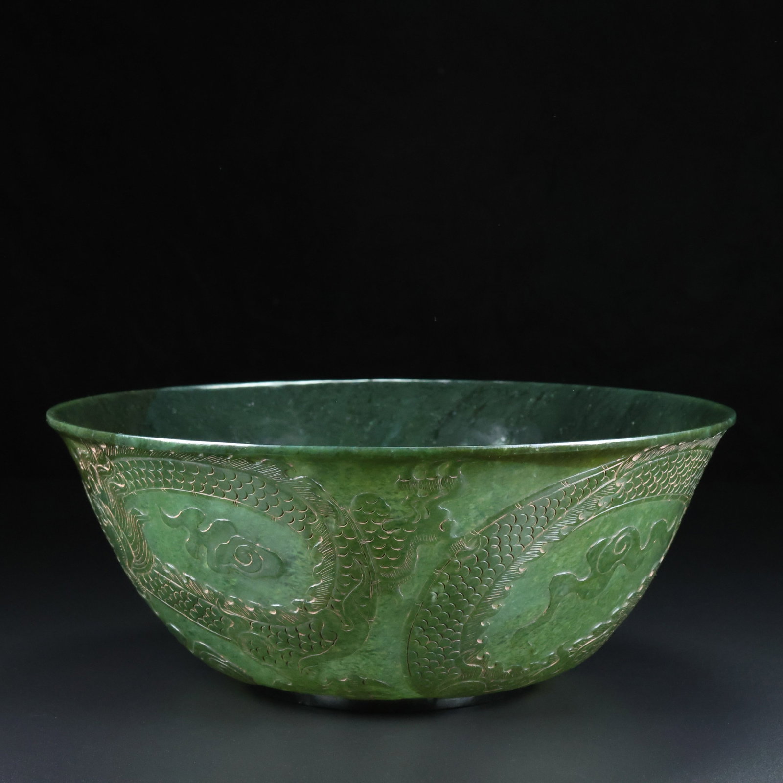 An Exquisite Jasper Auspicious Cloud and Dragon Pattern Bowl - 3