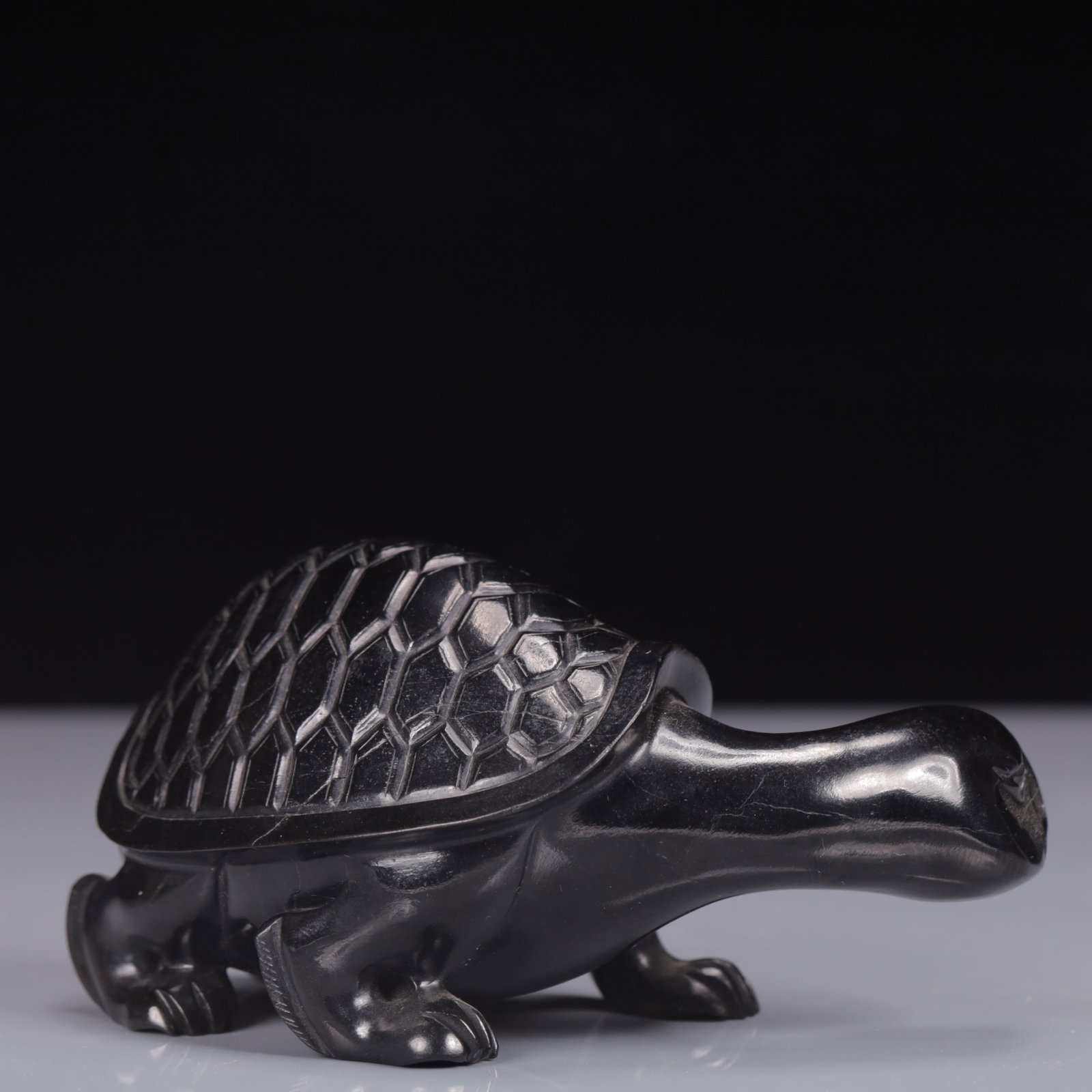 An Exquisite Blabk Jade Turtle Ornament - 4