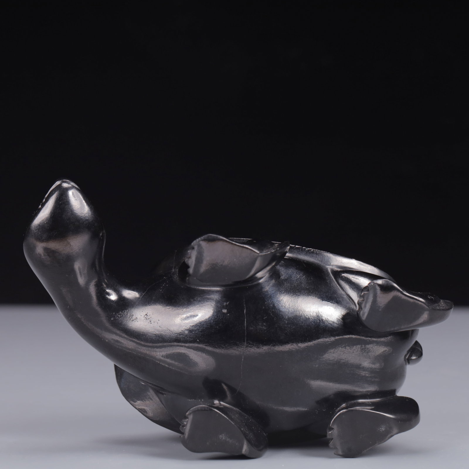 An Exquisite Blabk Jade Turtle Ornament - 9