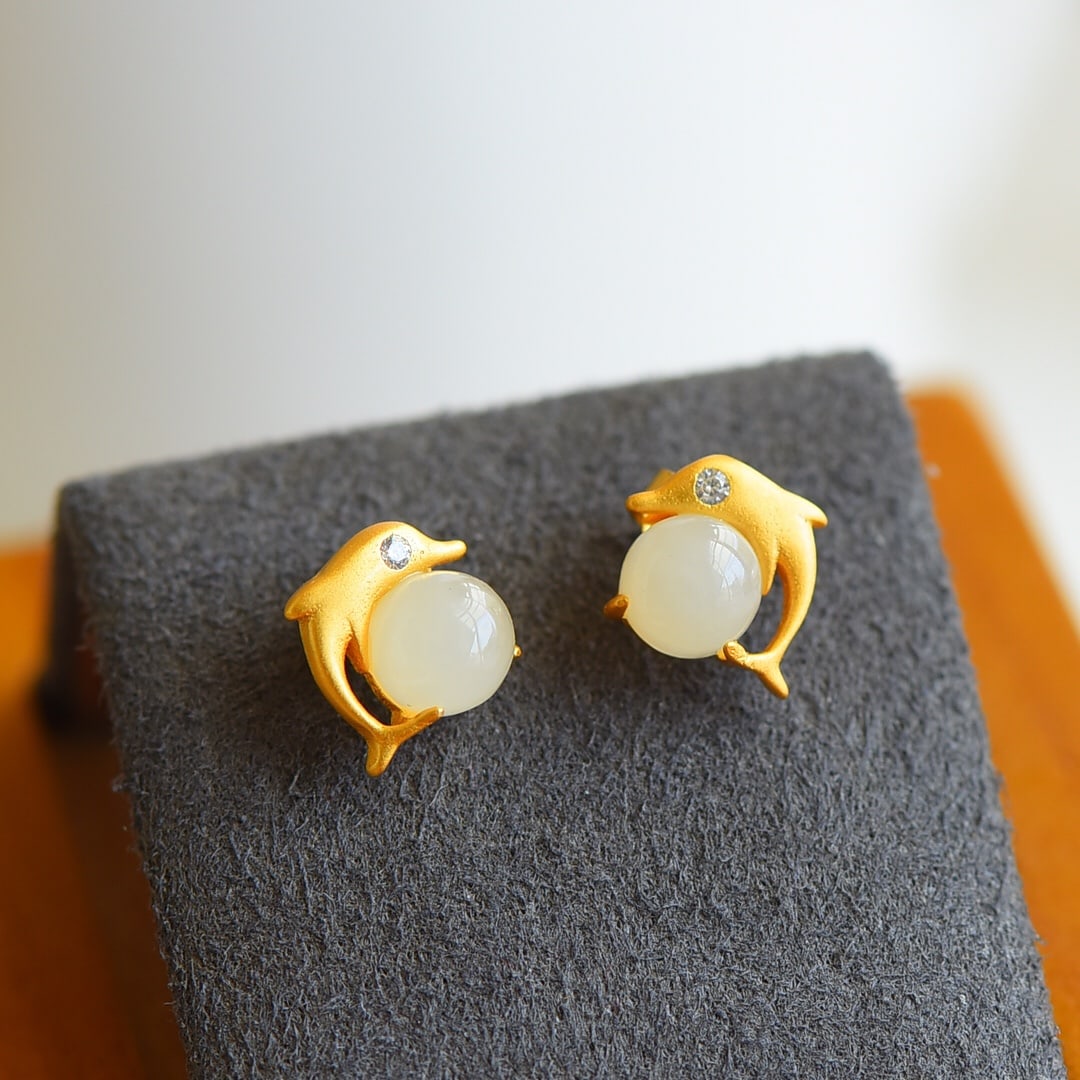 A Pair of Exquisite Sterling Silver-Gold Plated Inlaid White Jade Earrings,Inlaid Diamond: A Pair of Exquisite Sterling Silver-Gold Plated Inlaid White Jade Earrings,Inlaid Diamond,Size:0.2inx0.2in
