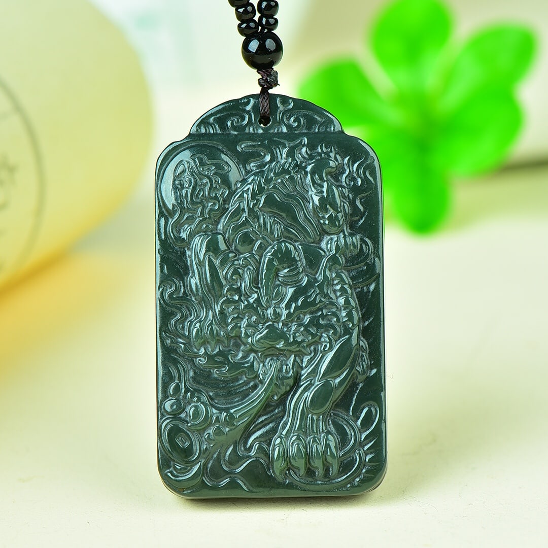 An Exquisite Jasper Wealth-Attracting Creature Pattern Pendant: An Exquisite Jasper Wealth-Attracting Creature Pattern Pendant,Size:1.3inx2.3in 碧玉貔貅纹挂件