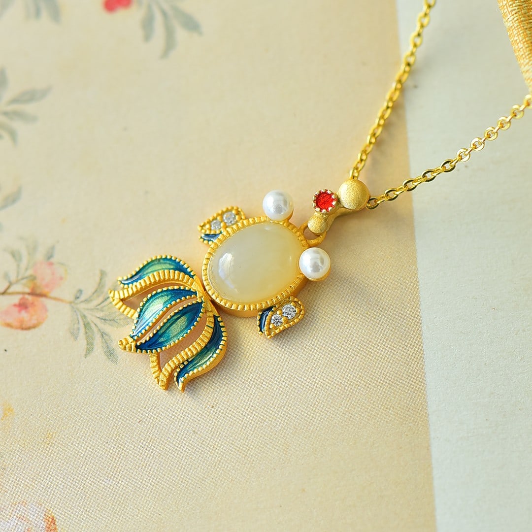 An Exquisite Sterling Silver-Gold Plated Inlaid White Jade Enamel Pendant,Inlaid Pearl: An Exquisite Sterling Silver-Gold Plated Inlaid White Jade Enamel Pendant,Inlaid Pearl 纯银镀金镶白玉珐琅吊坠,嵌珍珠
