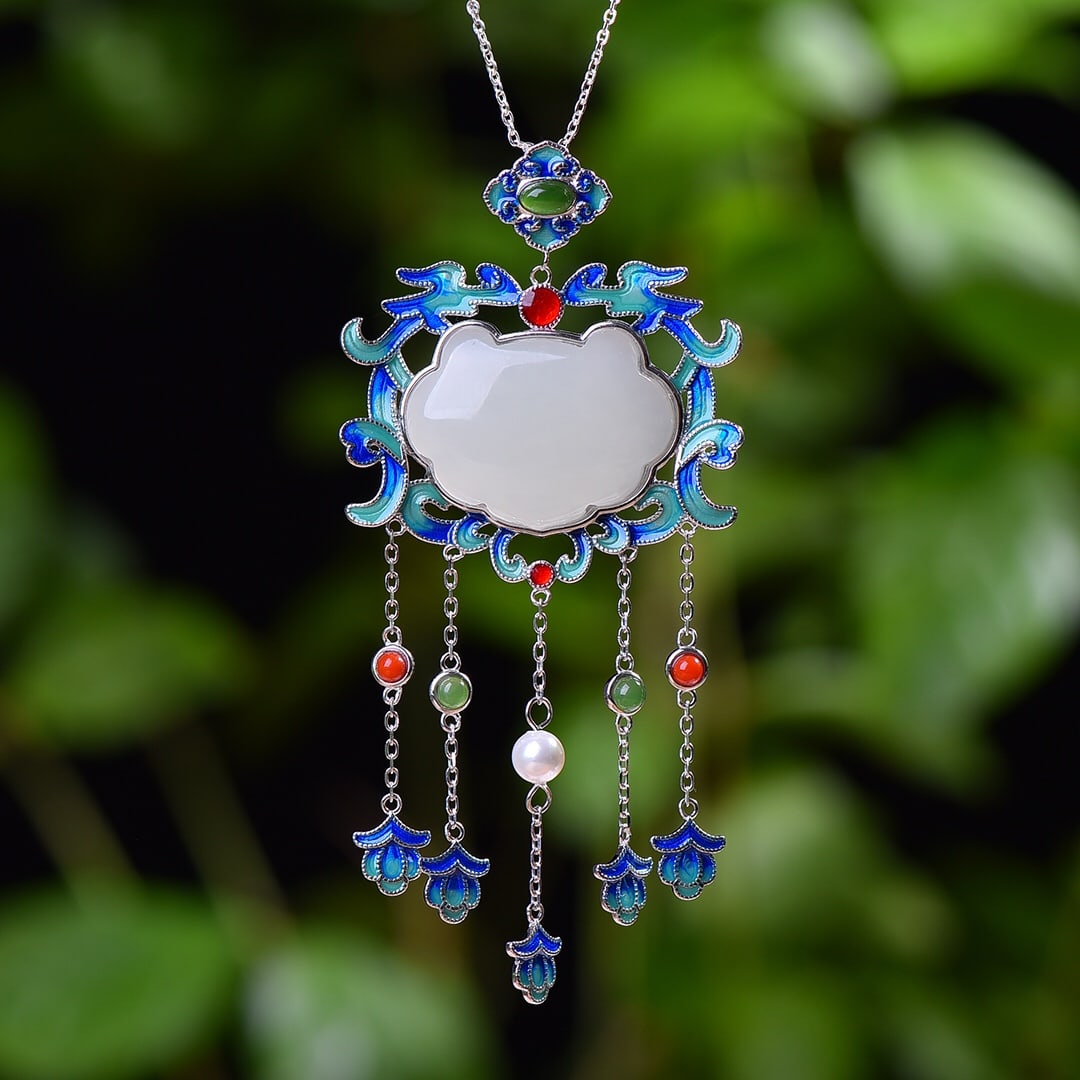 An Exquisite Sterling Silver Inlaid White Jade Enamel????, Inlaid Pearl: An Exquisite Sterling Silver Inlaid White Jade Enamel吊坠, Inlaid Pearl,Size:0.7inx1in 纯银镶白玉珐琅吊坠,嵌珍珠